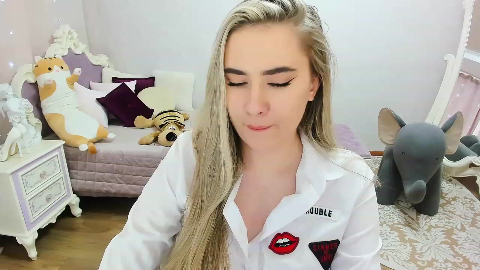 Gallery image thumbnail from Auroraa__'s myfreecams stream on, 02/19/2023, 12:00 image 6 of 20