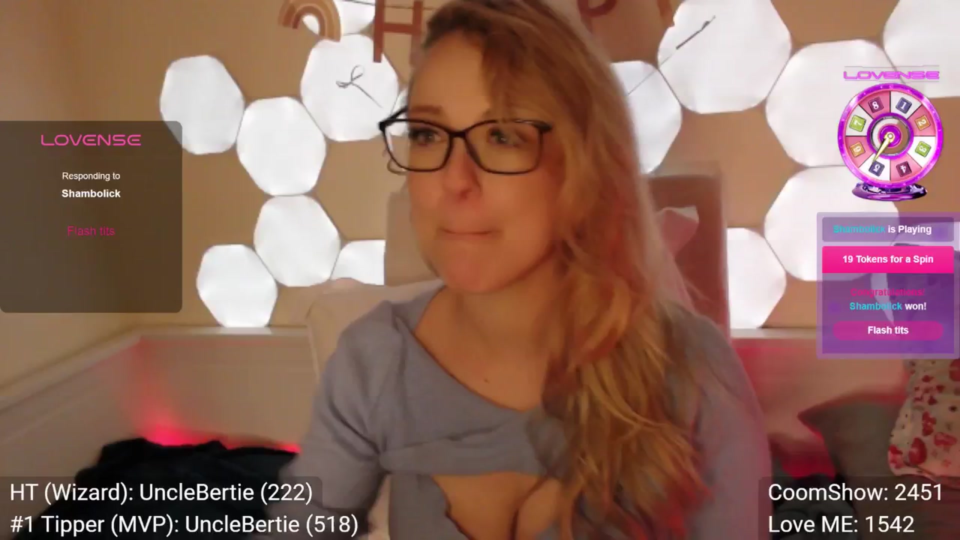 Gallery image thumbnail from AussieBDAY's myfreecams stream on, 04/27/2024, 11:44 image 10 of 20