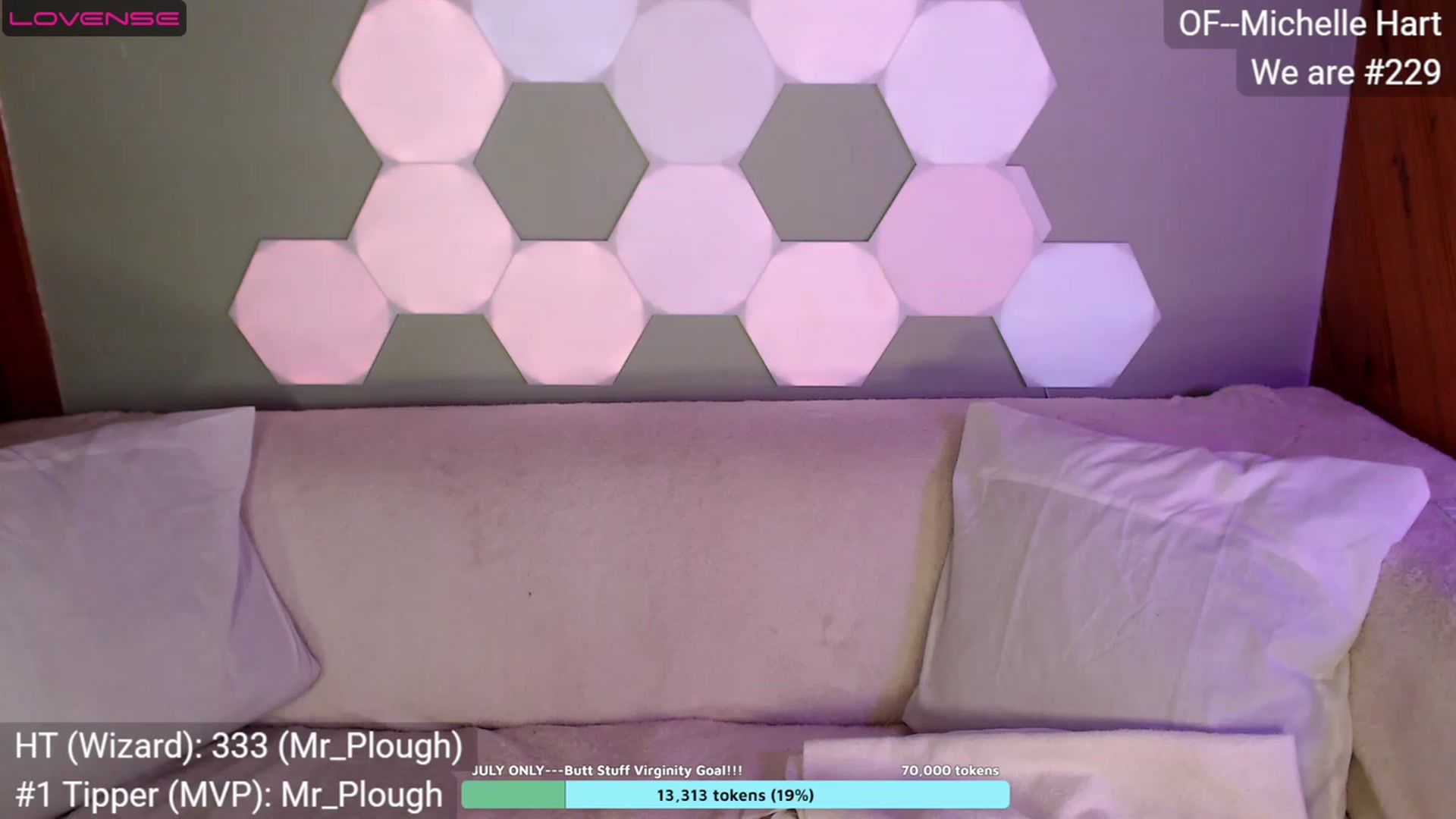 Gallery image thumbnail from AussieBarbie's myfreecams stream on, 07/26/2023, 09:32 image 17 of 20