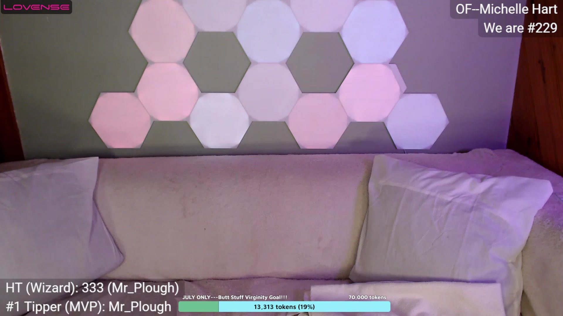 Gallery image thumbnail from AussieBarbie's myfreecams stream on, 07/26/2023, 09:32 image 18 of 20