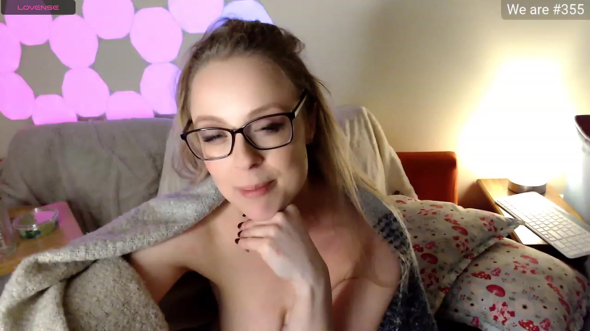 Gallery image thumbnail from AussieCosplay's myfreecams stream on, 10/06/2023, 13:58 image 10 of 20