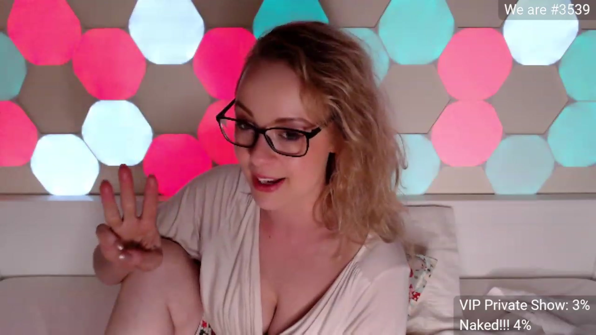 Gallery image thumbnail from AussieCosplay's myfreecams stream on, 12/24/2023, 11:48 image 10 of 20