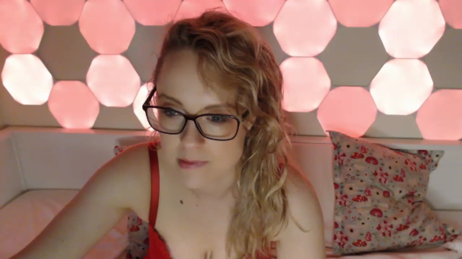 Gallery image thumbnail from AussieCosplay's myfreecams stream on, 12/25/2023, 09:34 image 18 of 20