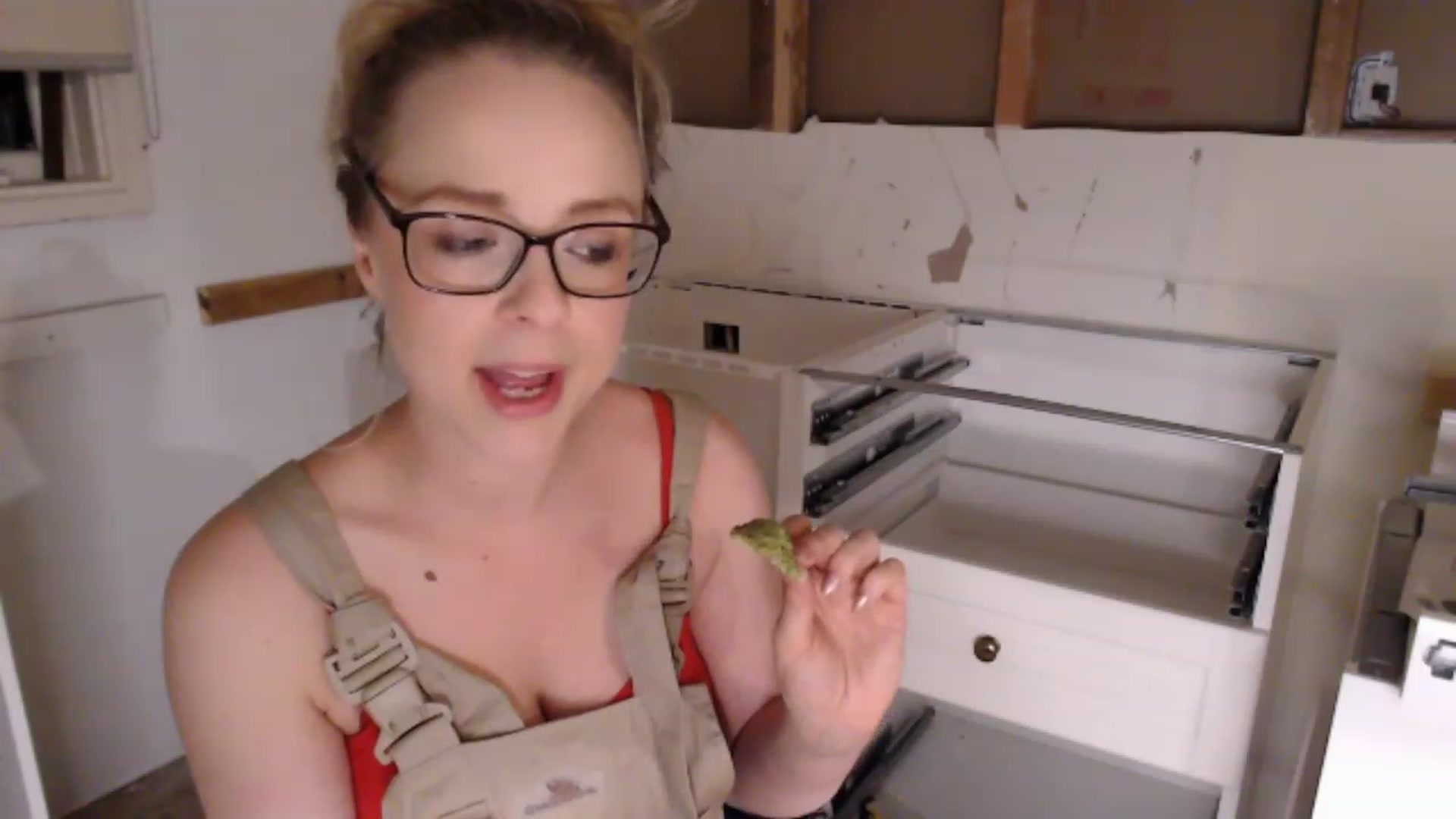 Gallery image thumbnail from AussieCosplay's myfreecams stream on, 12/31/2023, 11:36 image 12 of 20