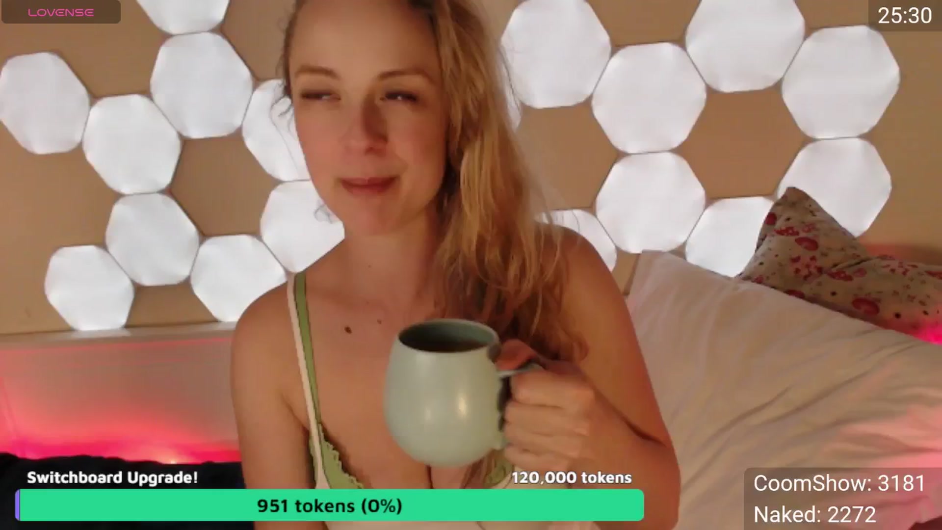 Gallery image thumbnail from AussieNerd's myfreecams stream on, 05/09/2024, 11:47 image 2 of 20