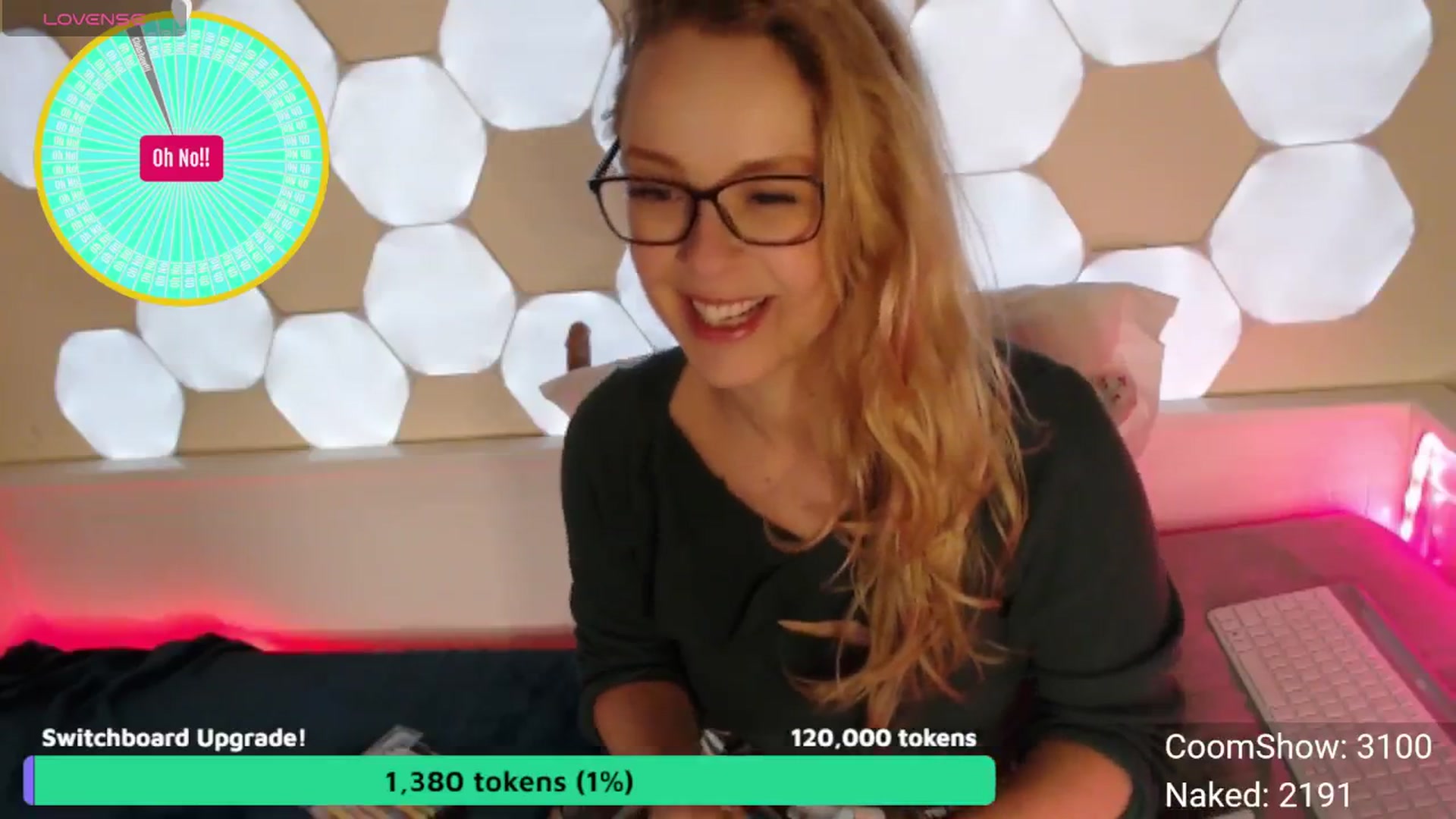 Gallery image thumbnail from AussieNerd's myfreecams stream on, 05/10/2024, 13:09 image 3 of 20