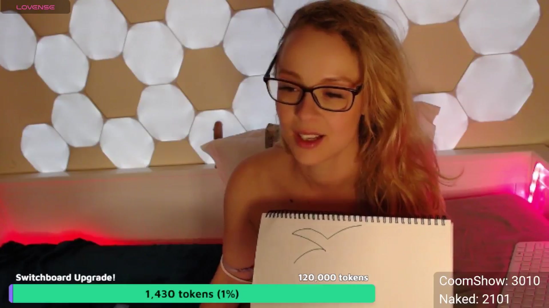 Gallery image thumbnail from AussieNerd's myfreecams stream on, 05/10/2024, 13:09 image 4 of 20