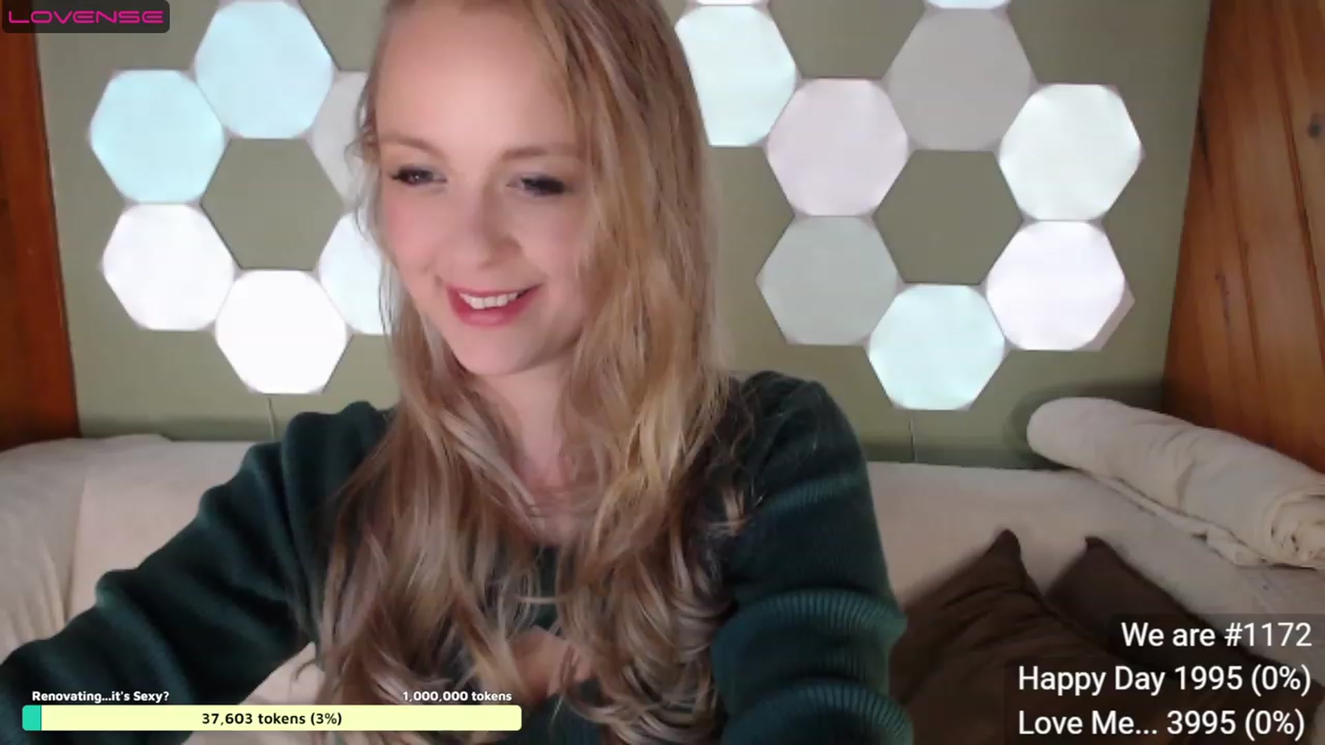 Gallery image thumbnail from Aussie_Smiles's myfreecams stream on, 06/18/2023, 13:39 image 1 of 20