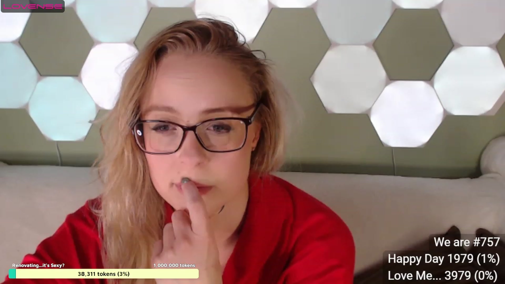 Gallery image thumbnail from Aussie_Smiles's myfreecams stream on, 06/20/2023, 12:15 image 16 of 20