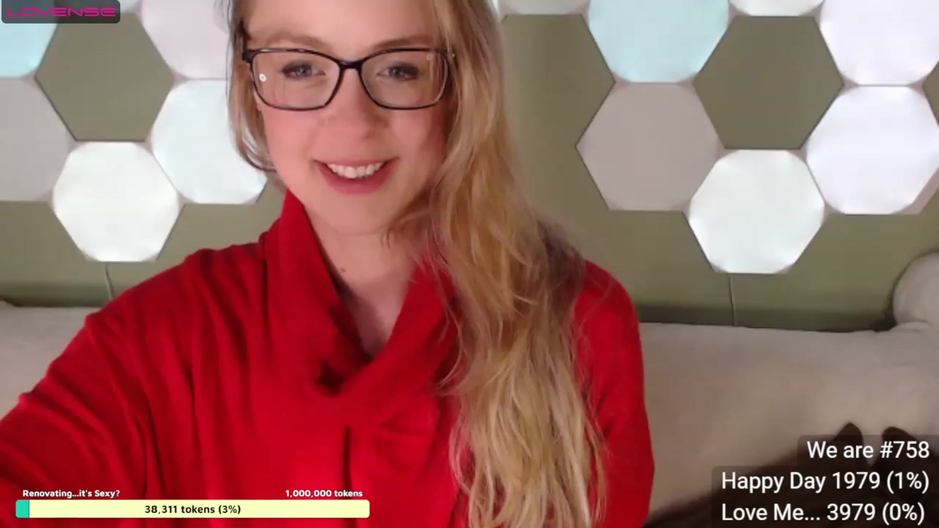 Gallery image thumbnail from Aussie_Smiles's myfreecams stream on, 06/20/2023, 12:15 image 7 of 20
