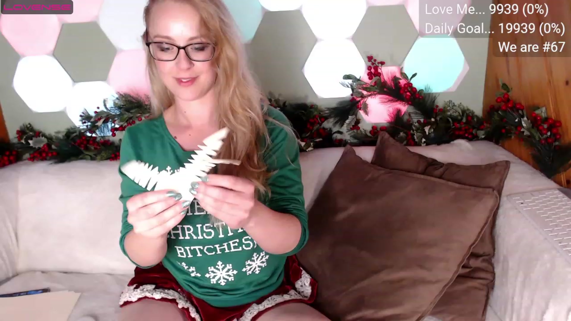Gallery image thumbnail from Aussie_Smiles's myfreecams stream on, 07/01/2023, 09:49 image 14 of 20