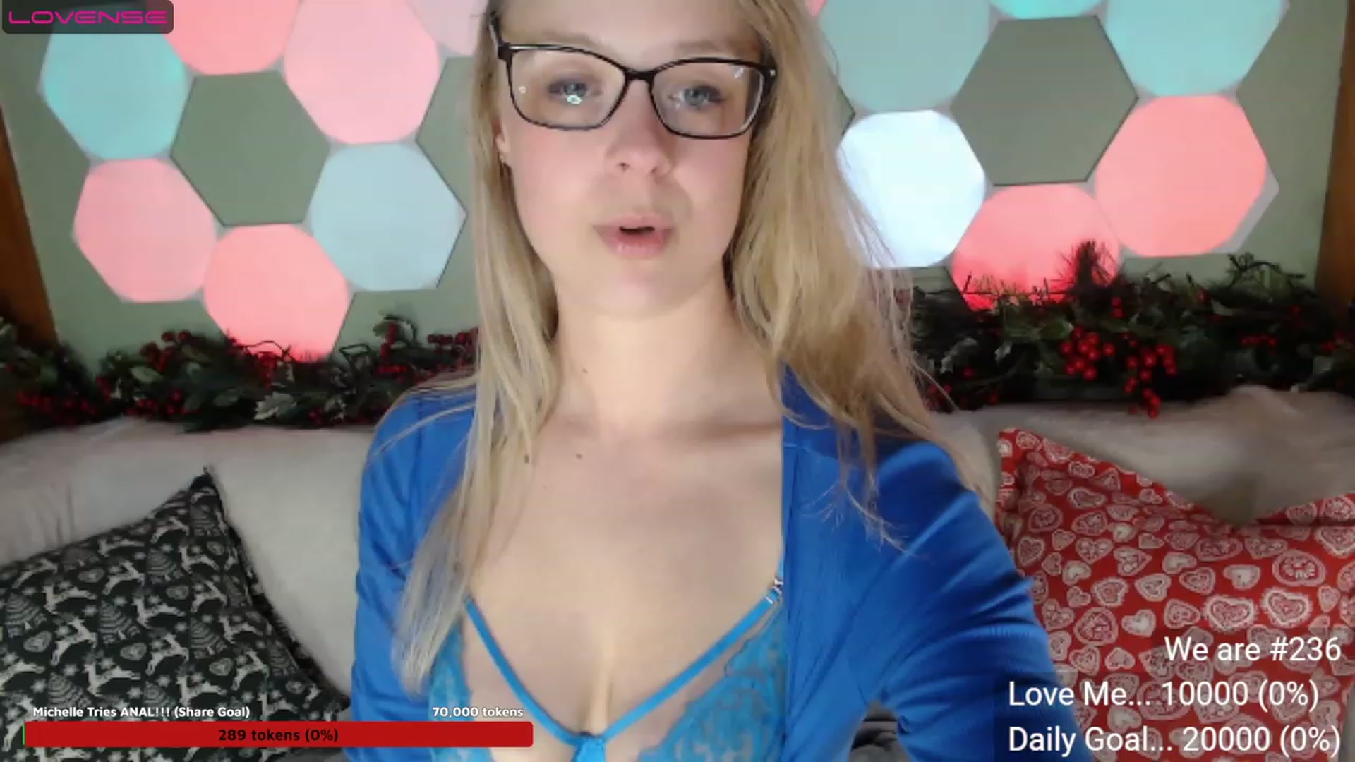 Gallery image thumbnail from Aussieversary's myfreecams stream on, 07/04/2023, 13:40 image 8 of 20