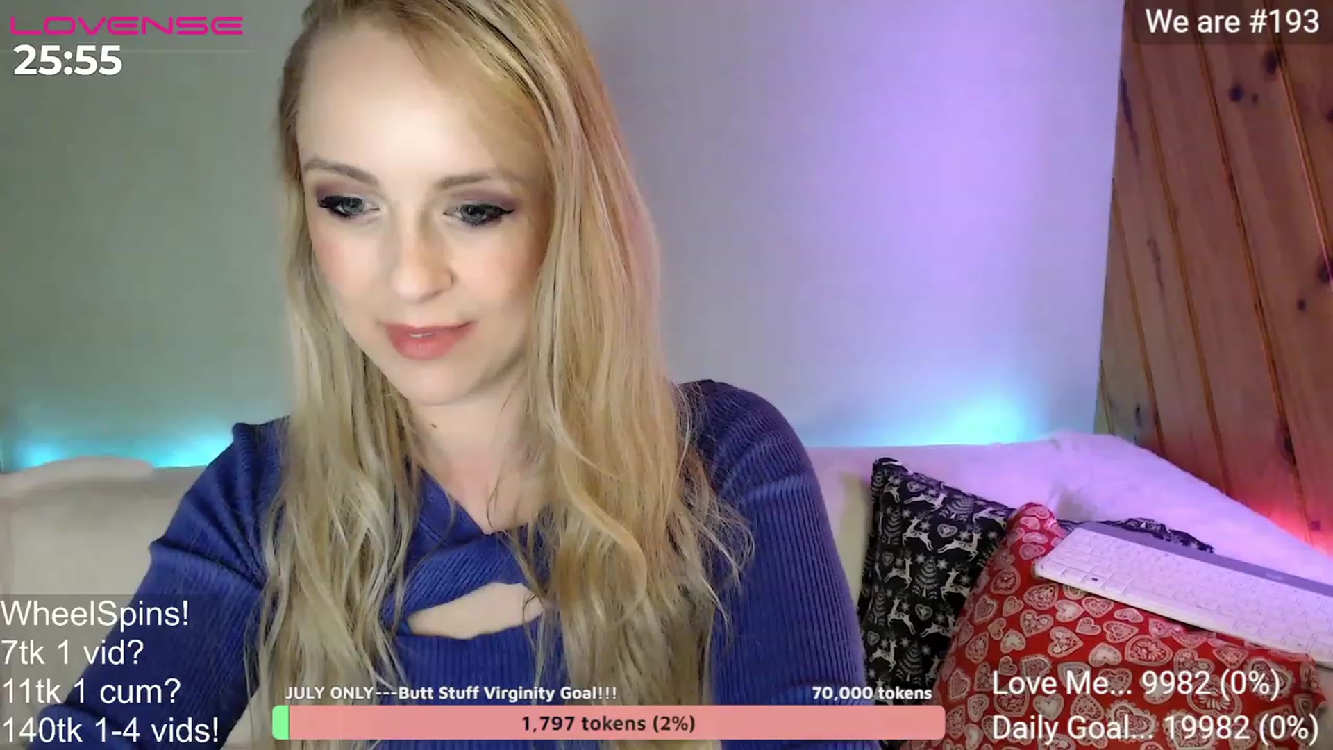 Gallery image thumbnail from Aussieversary's myfreecams stream on, 07/17/2023, 14:33 image 2 of 20