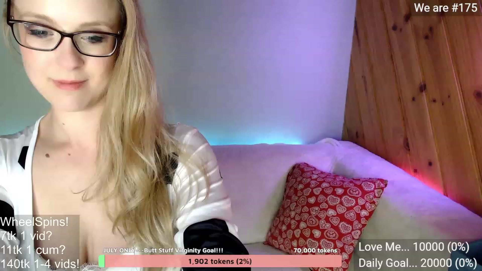 Gallery image thumbnail from Aussieversary's myfreecams stream on, 07/18/2023, 14:12 image 4 of 20