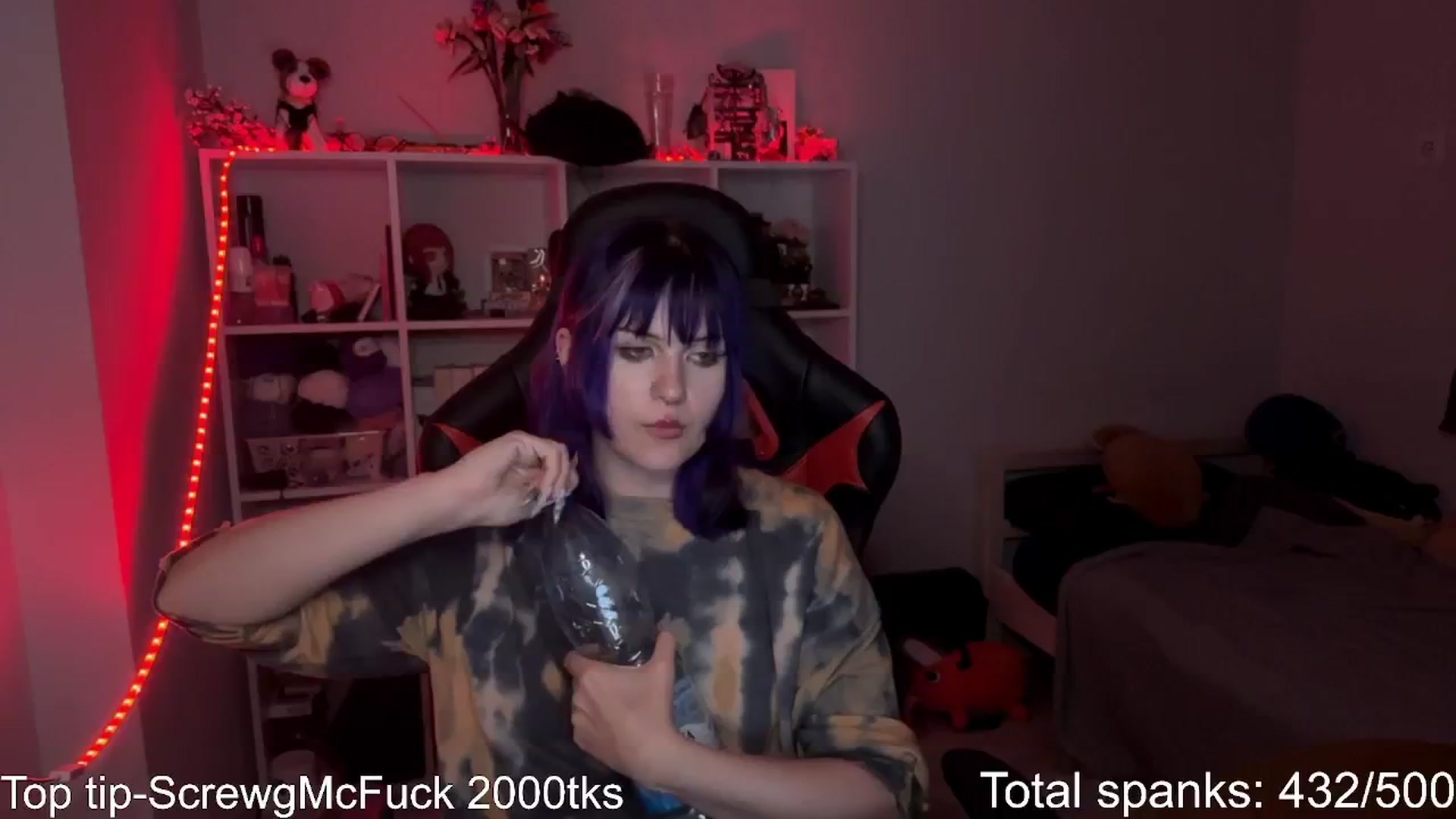 Gallery image thumbnail from AuthorityPass's myfreecams stream on, 08/04/2024, 23:43 image 2 of 20
