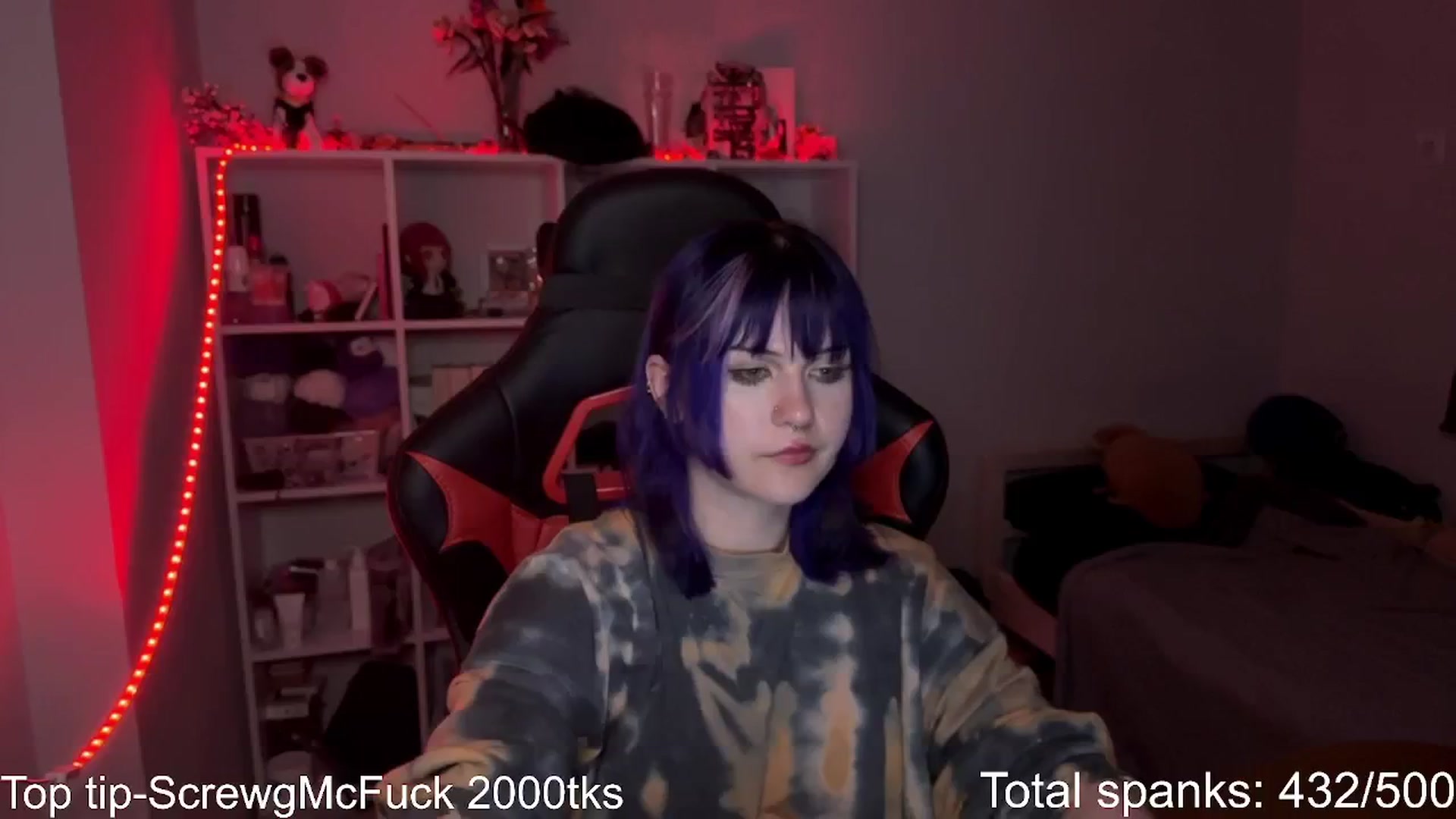 Gallery image thumbnail from AuthorityPass's myfreecams stream on, 08/04/2024, 23:43 image 1 of 20
