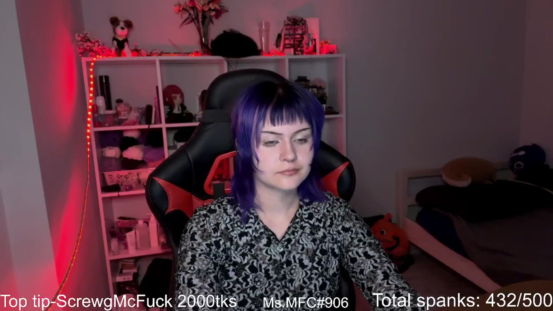Gallery image thumbnail from AuthorityPass's myfreecams stream on, 08/10/2024, 24:25 image 6 of 20