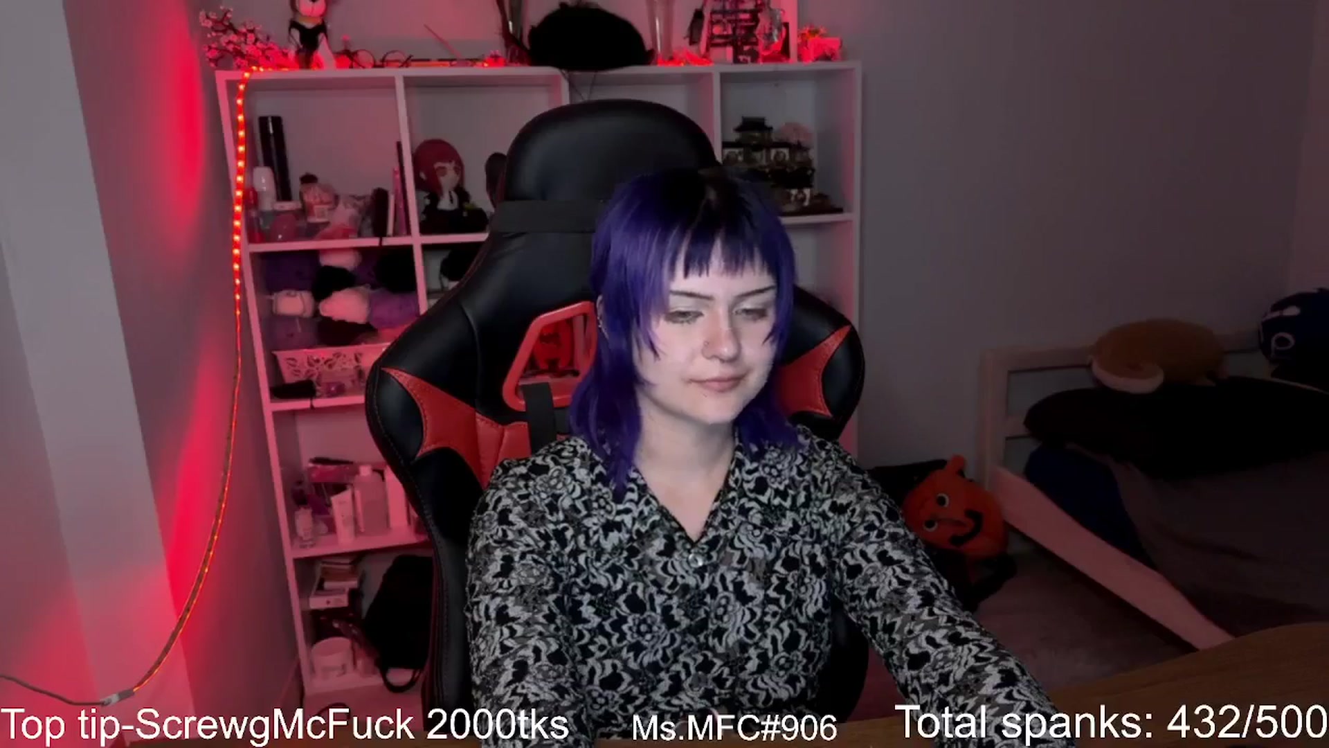 Gallery image thumbnail from AuthorityPass's myfreecams stream on, 08/10/2024, 24:25 image 17 of 20