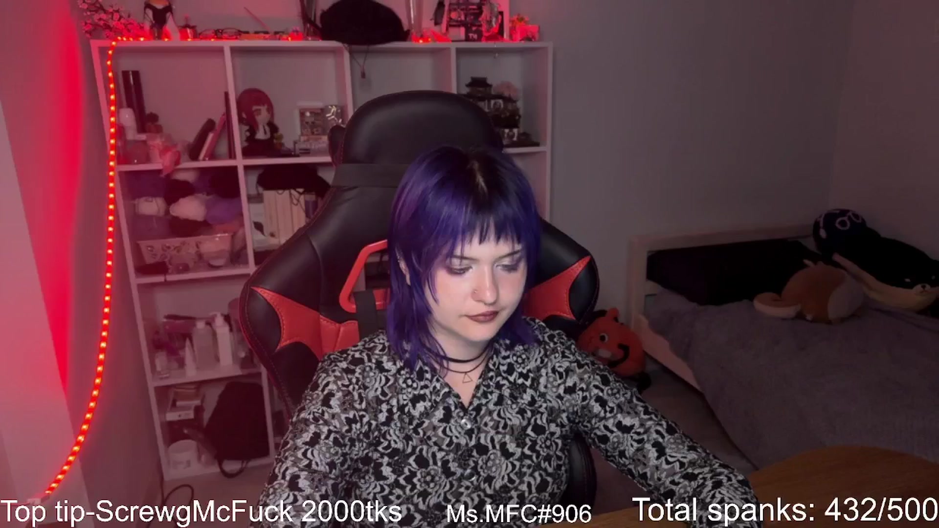 Gallery image thumbnail from AuthorityPass's myfreecams stream on, 08/11/2024, 23:40 image 4 of 20