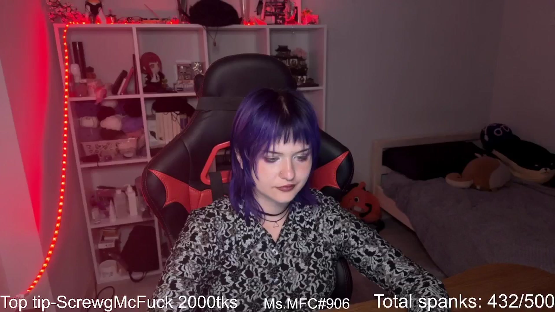 Gallery image thumbnail from AuthorityPass's myfreecams stream on, 08/11/2024, 23:40 image 6 of 20