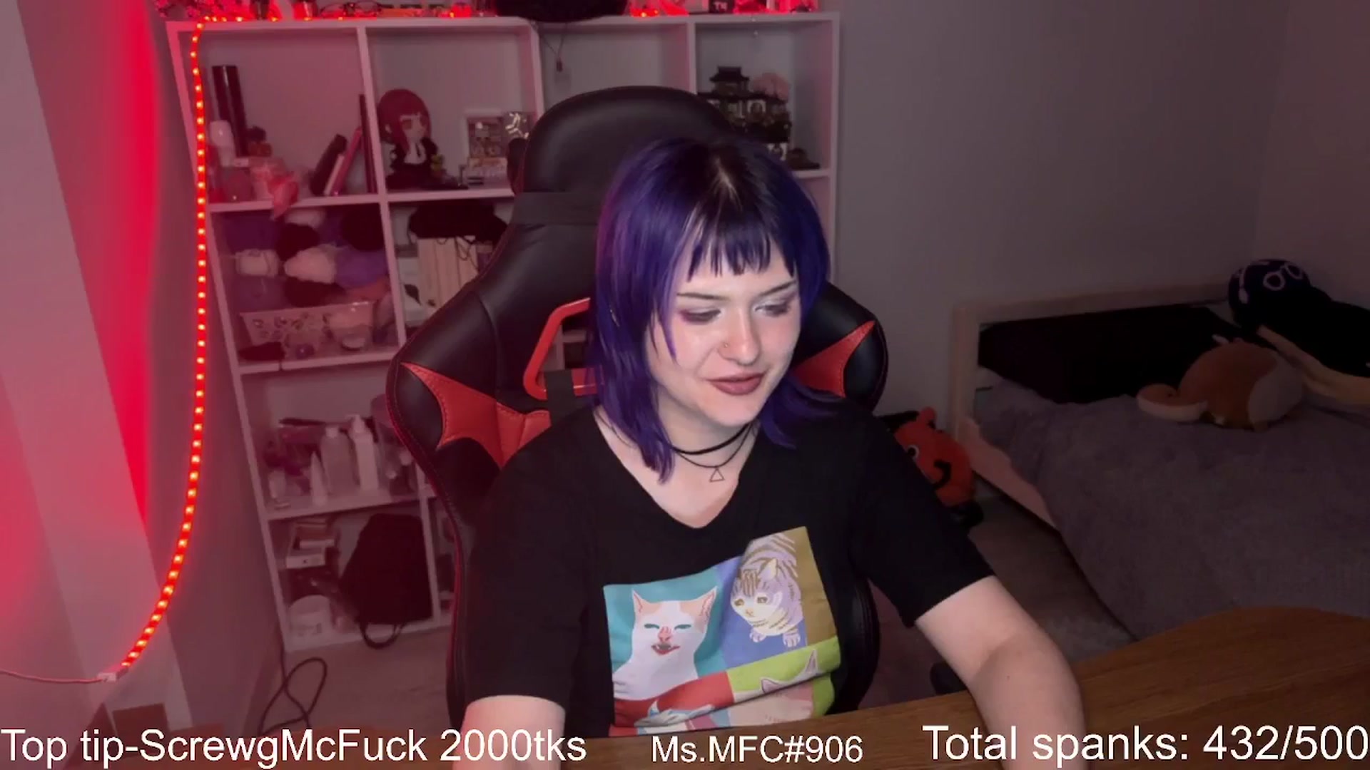 Gallery image thumbnail from AuthorityPass's myfreecams stream on, 08/12/2024, 02:31 image 4 of 20