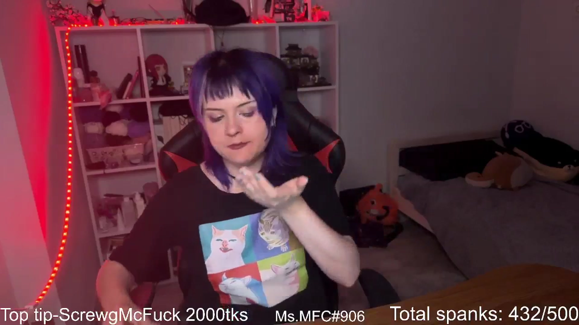 Gallery image thumbnail from AuthorityPass's myfreecams stream on, 08/12/2024, 02:31 image 10 of 20