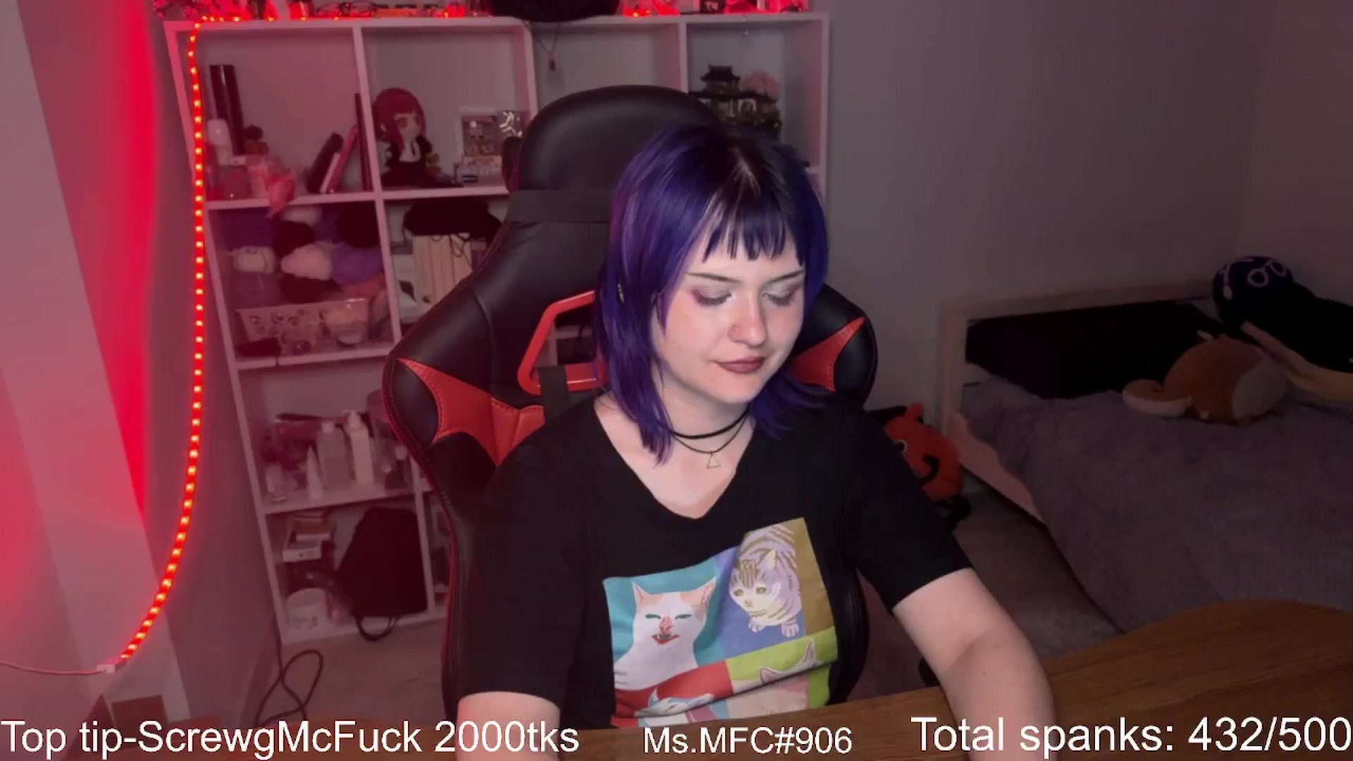Gallery image thumbnail from AuthorityPass's myfreecams stream on, 08/12/2024, 02:31 image 9 of 20