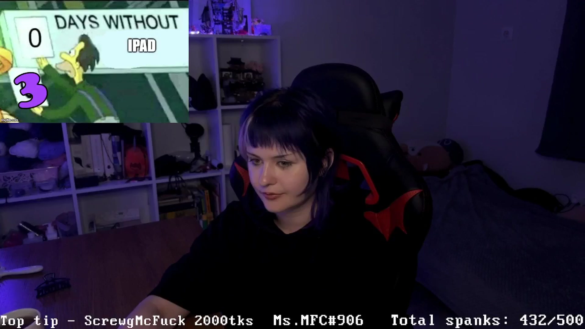 Gallery image thumbnail from AuthorityPass's myfreecams stream on, 08/14/2024, 23:03 image 8 of 20