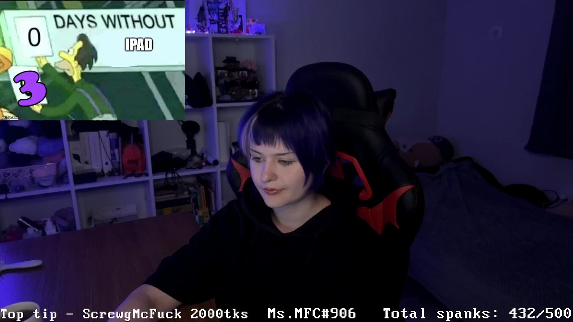 Gallery image thumbnail from AuthorityPass's myfreecams stream on, 08/14/2024, 23:03 image 3 of 20
