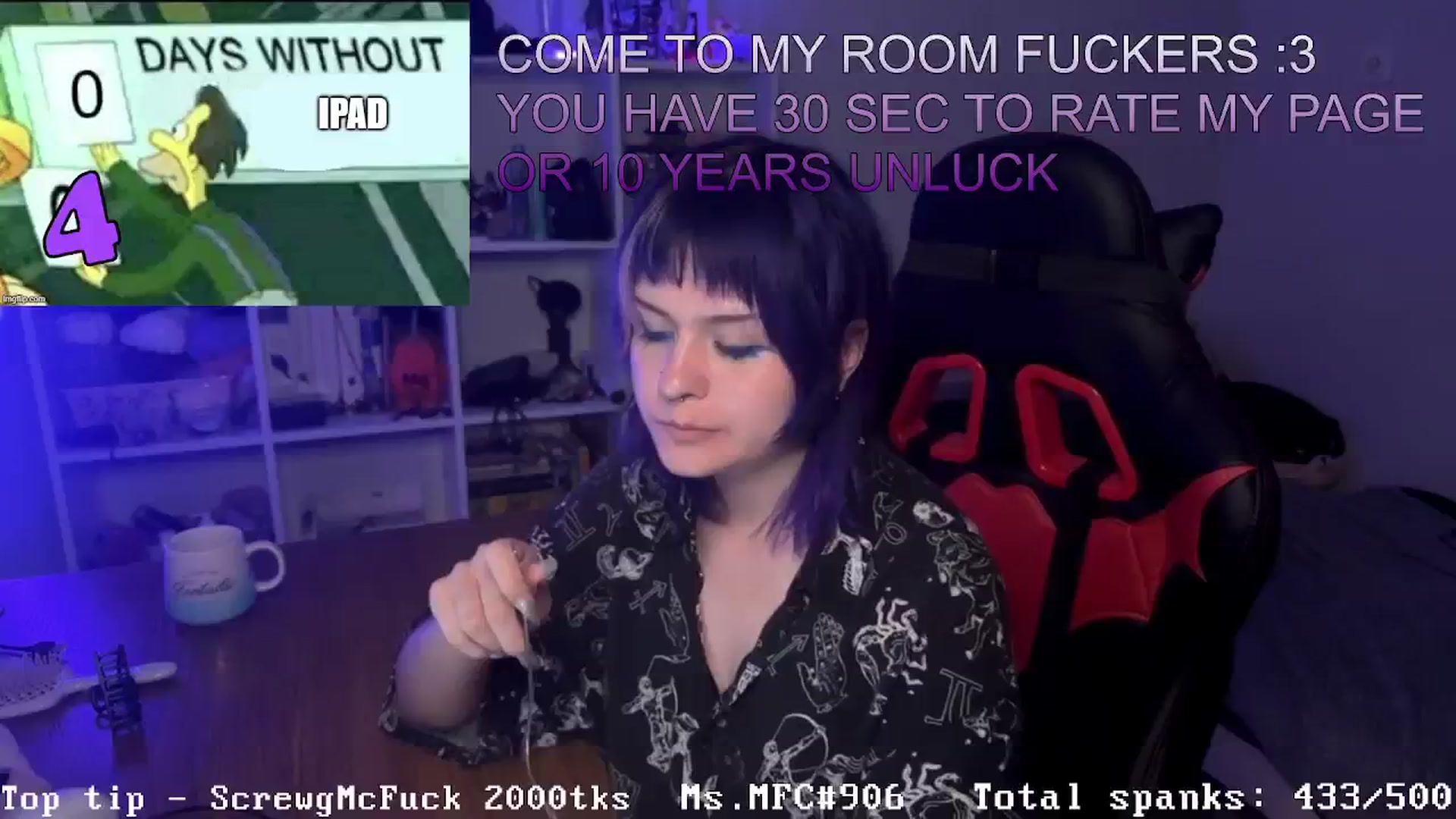 Gallery image thumbnail from AuthorityPass's myfreecams stream on, 08/16/2024, 24:23 image 12 of 20