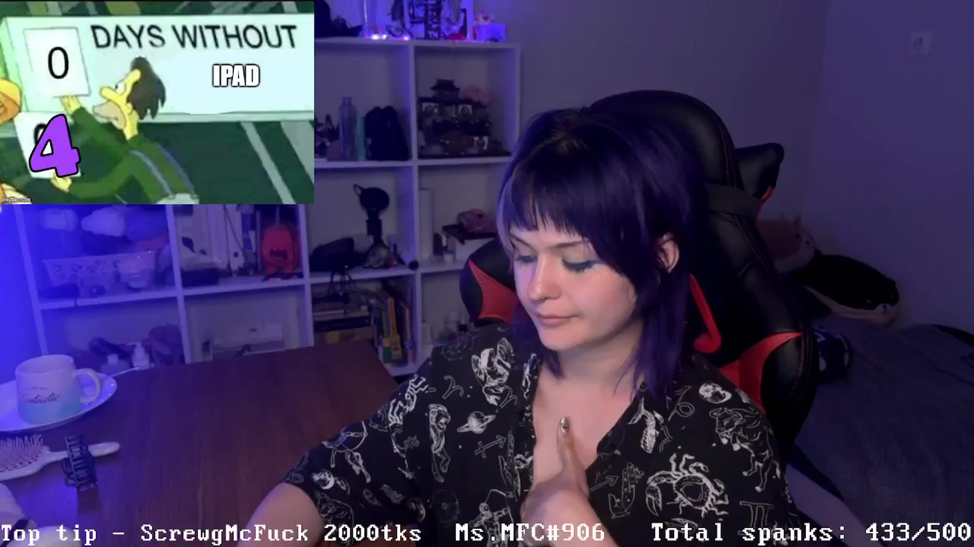 Gallery image thumbnail from AuthorityPass's myfreecams stream on, 08/16/2024, 24:23 image 18 of 20
