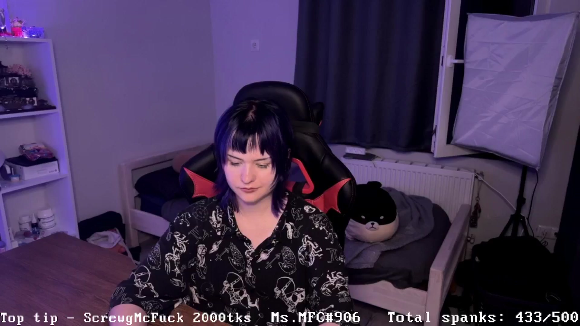 Gallery image thumbnail from AuthorityPass's myfreecams stream on, 08/18/2024, 23:47 image 15 of 20