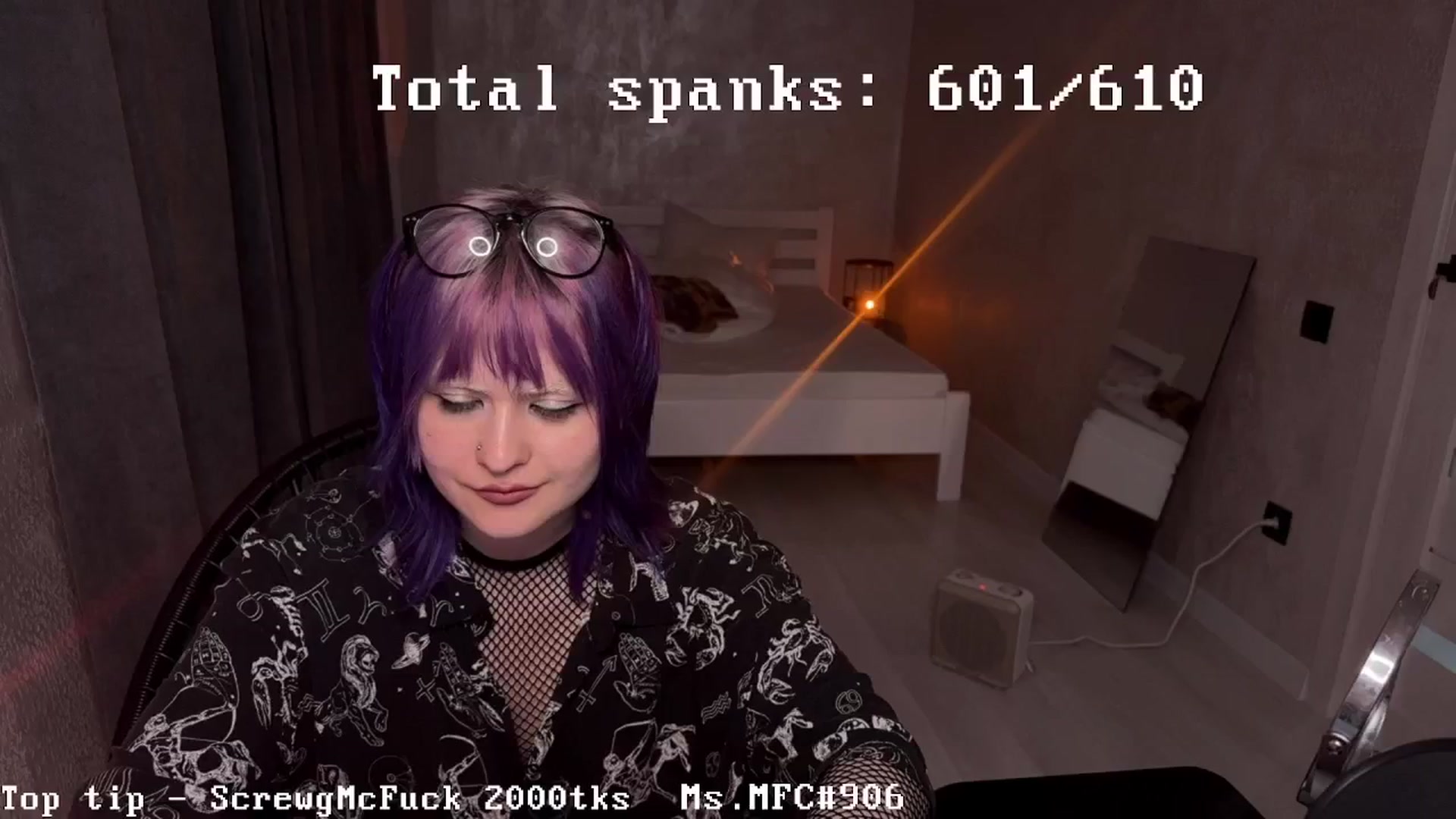 Gallery image thumbnail from AuthorityPass's myfreecams stream on, 10/14/2024, 24:01 image 16 of 20