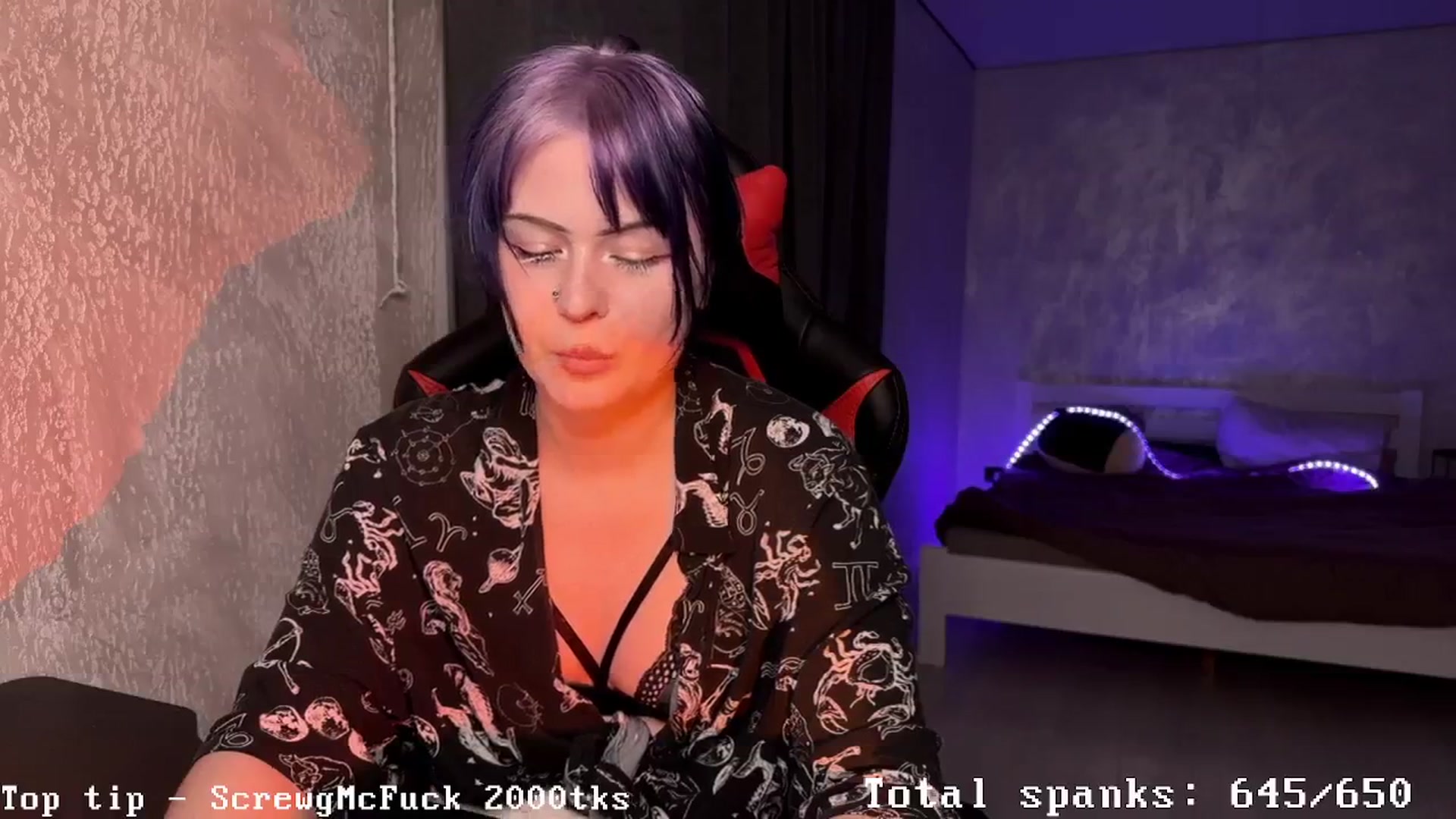 Gallery image thumbnail from AuthorityPass's myfreecams stream on, 11/20/2024, 22:33 image 3 of 20