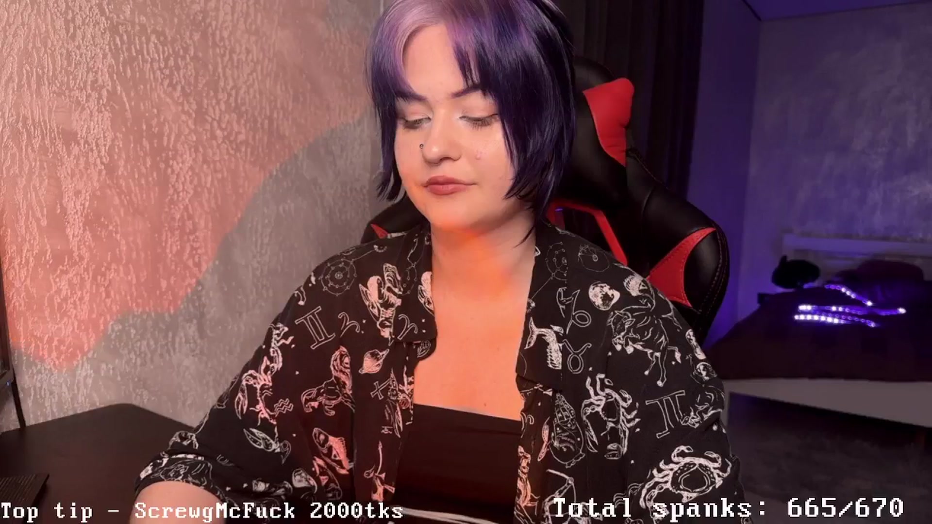 Gallery image thumbnail from AuthorityPass's myfreecams stream on, 11/23/2024, 23:48 image 17 of 20