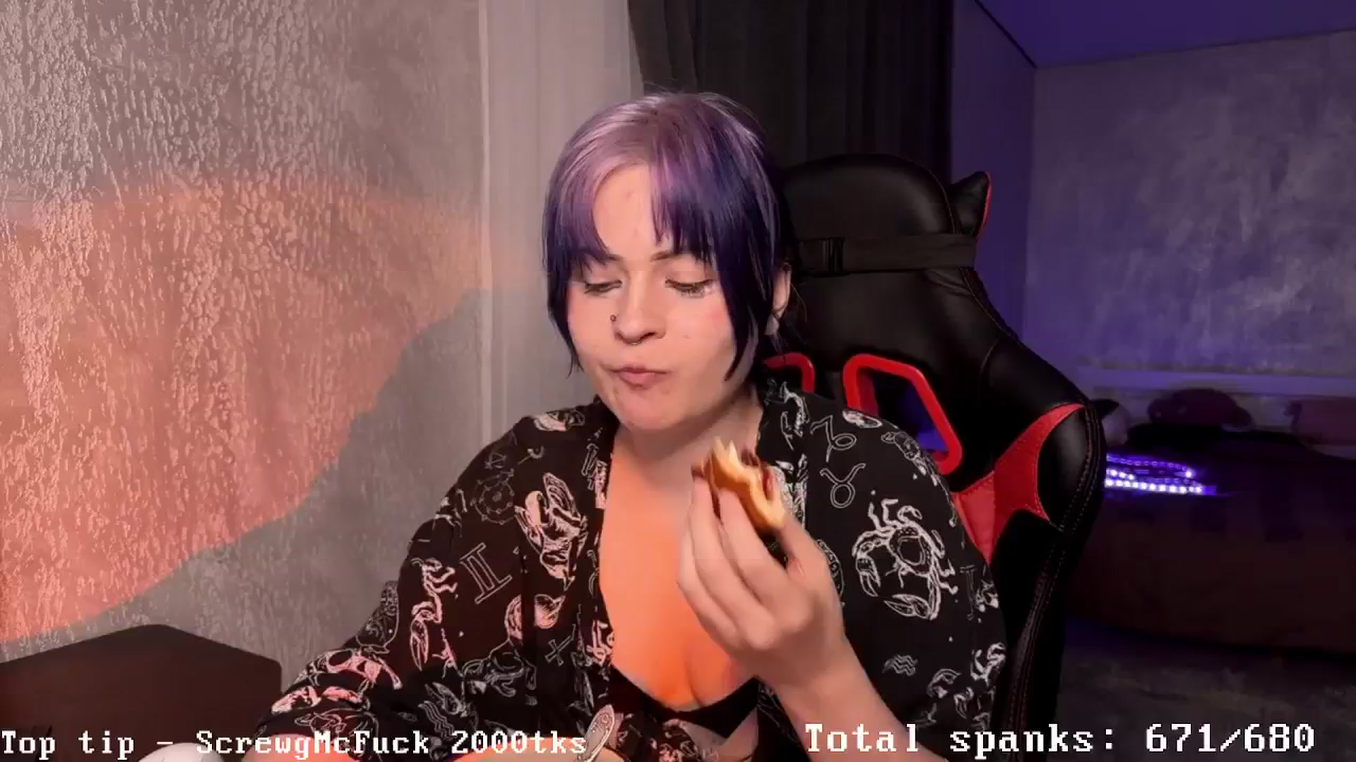 Gallery image thumbnail from AuthorityPass's myfreecams stream on, 11/30/2024, 24:47 image 4 of 20