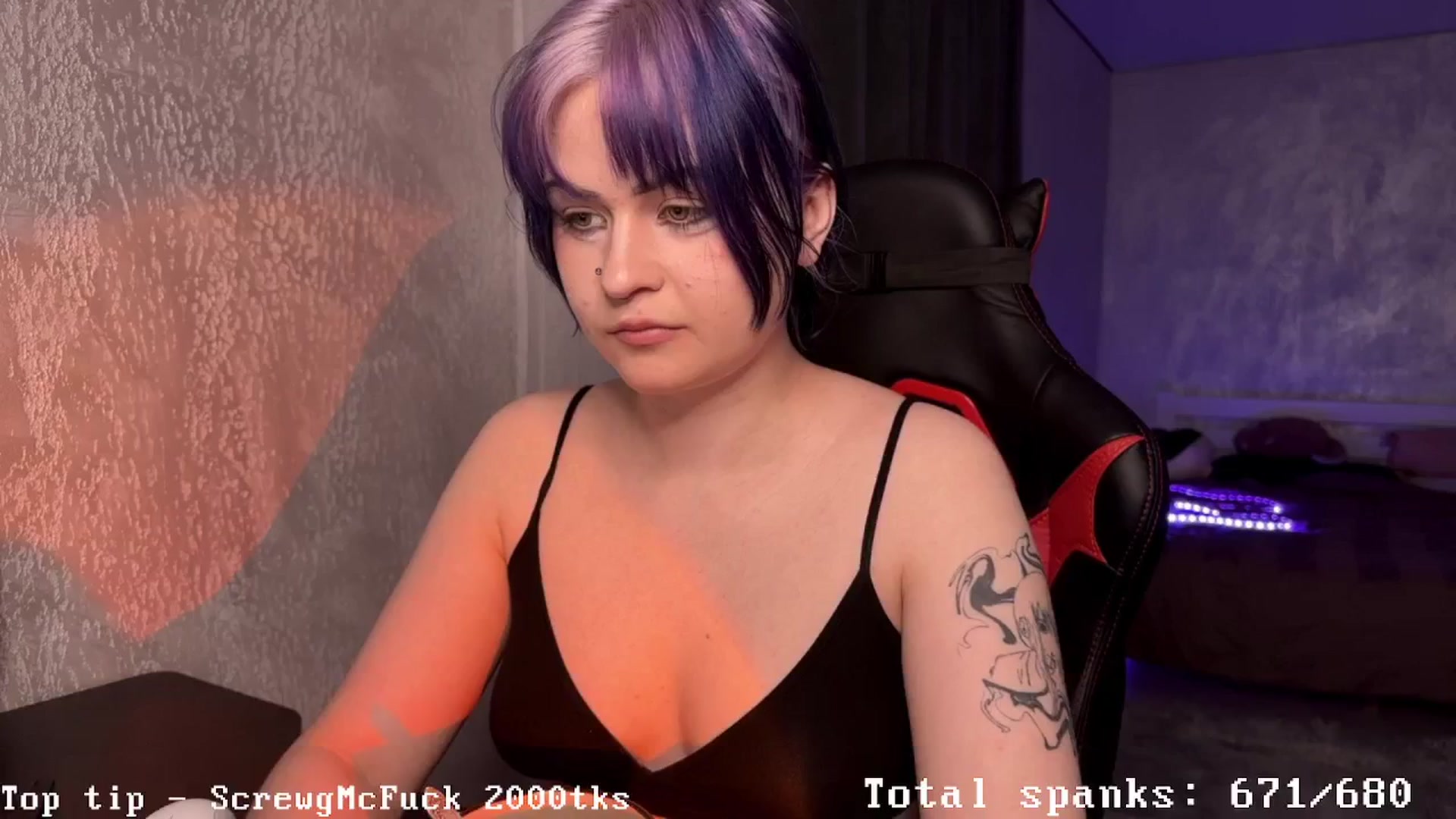 Gallery image thumbnail from AuthorityPass's myfreecams stream on, 11/30/2024, 24:47 image 11 of 20
