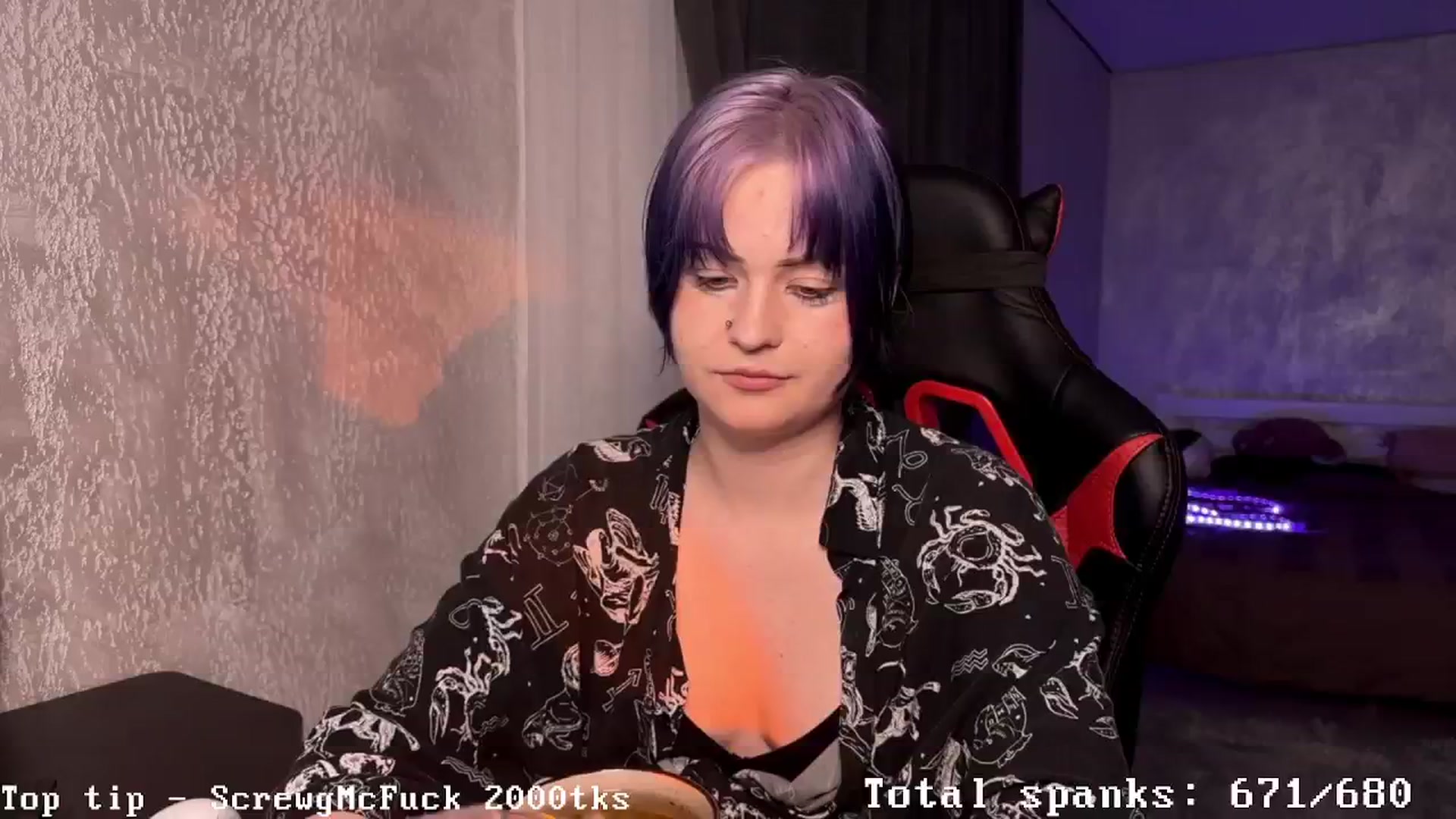 Gallery image thumbnail from AuthorityPass's myfreecams stream on, 11/30/2024, 24:47 image 1 of 20