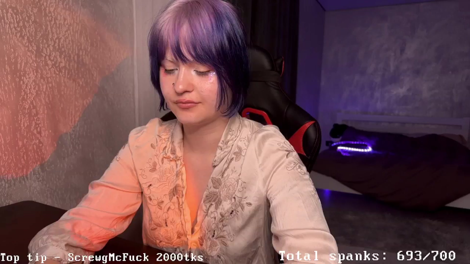 Gallery image thumbnail from AuthorityPass's myfreecams stream on, 12/02/2024, 01:53 image 13 of 20