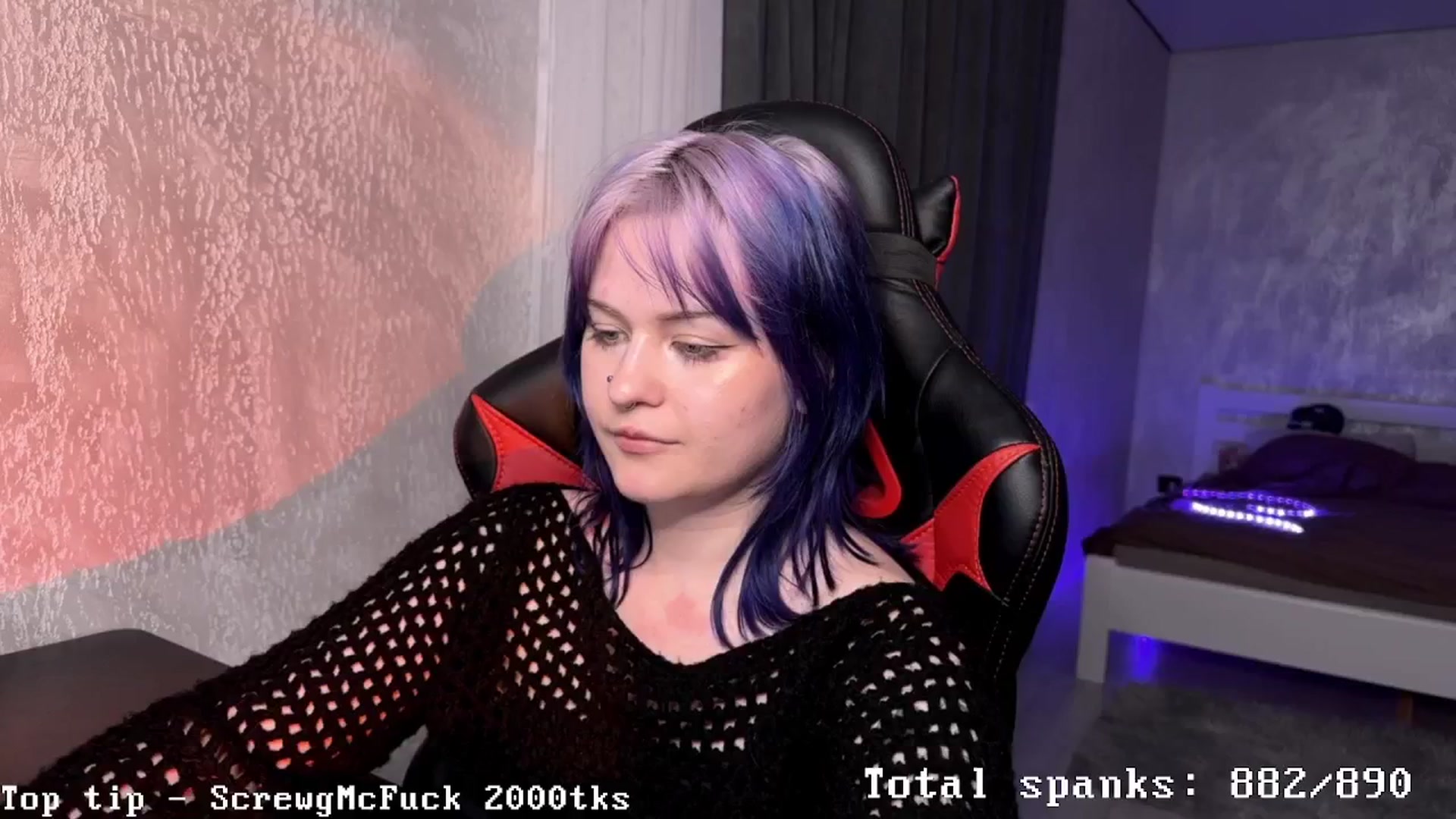 Gallery image thumbnail from AuthorityPass's myfreecams stream on, 12/16/2024, 24:51 image 18 of 20