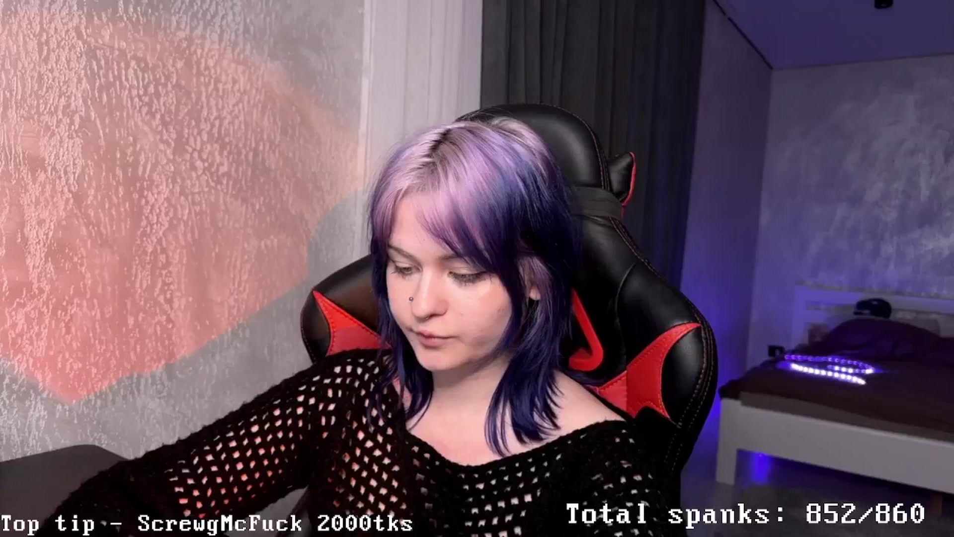 Gallery image thumbnail from AuthorityPass's myfreecams stream on, 12/16/2024, 24:51 image 6 of 20