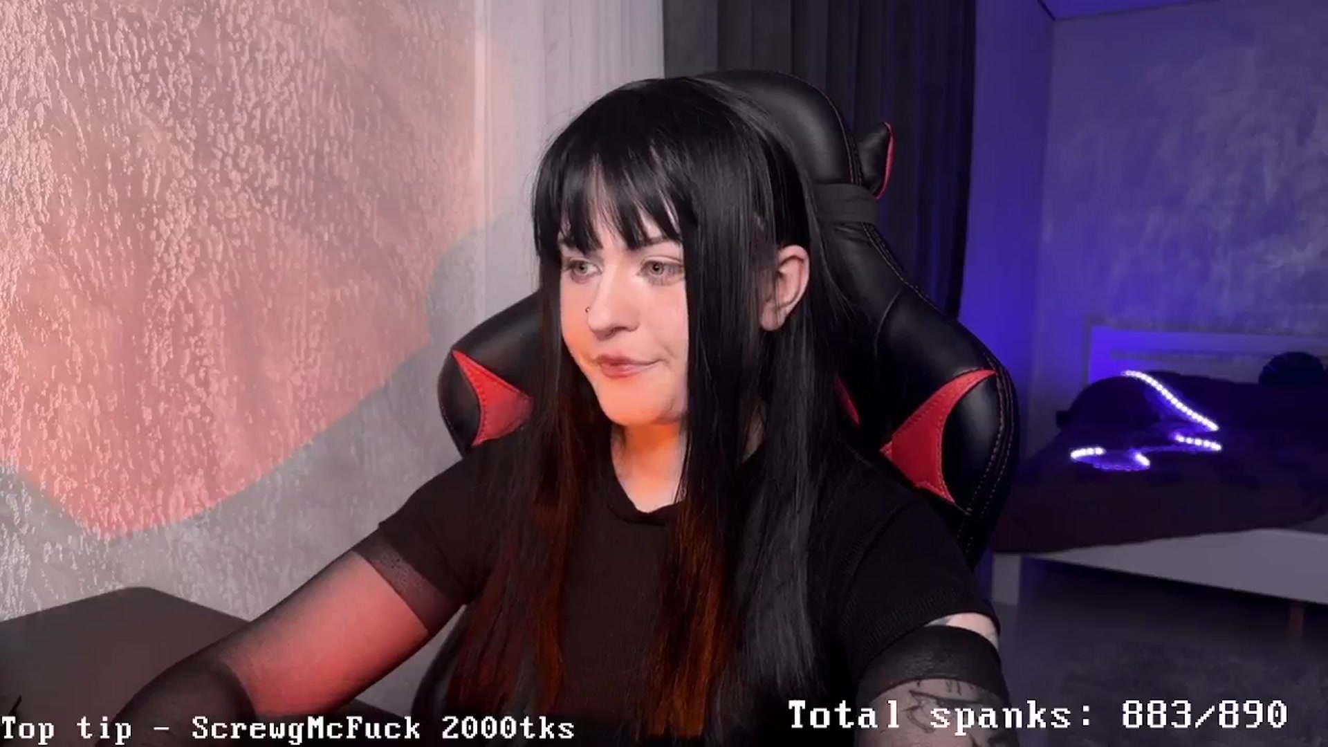 Gallery image thumbnail from AuthorityPass's myfreecams stream on, 12/19/2024, 01:09 image 19 of 20