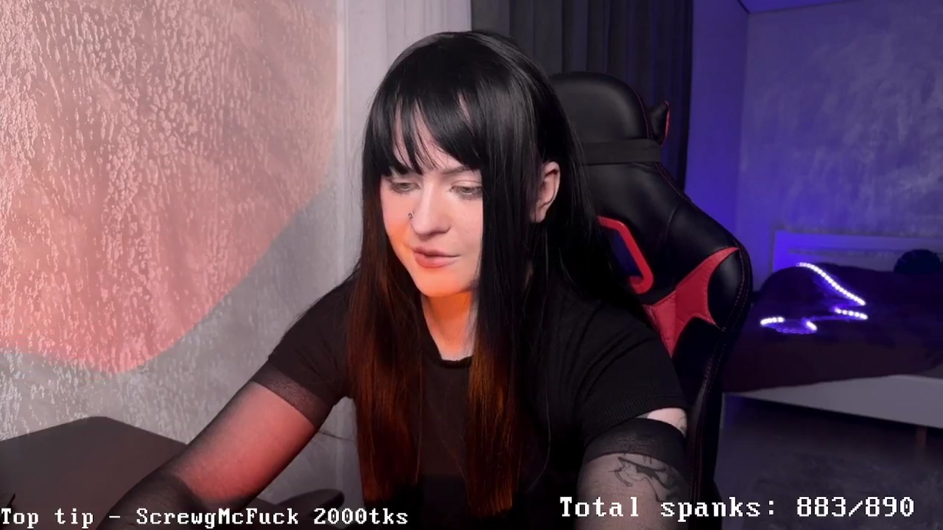 Gallery image thumbnail from AuthorityPass's myfreecams stream on, 12/19/2024, 02:00 image 2 of 20