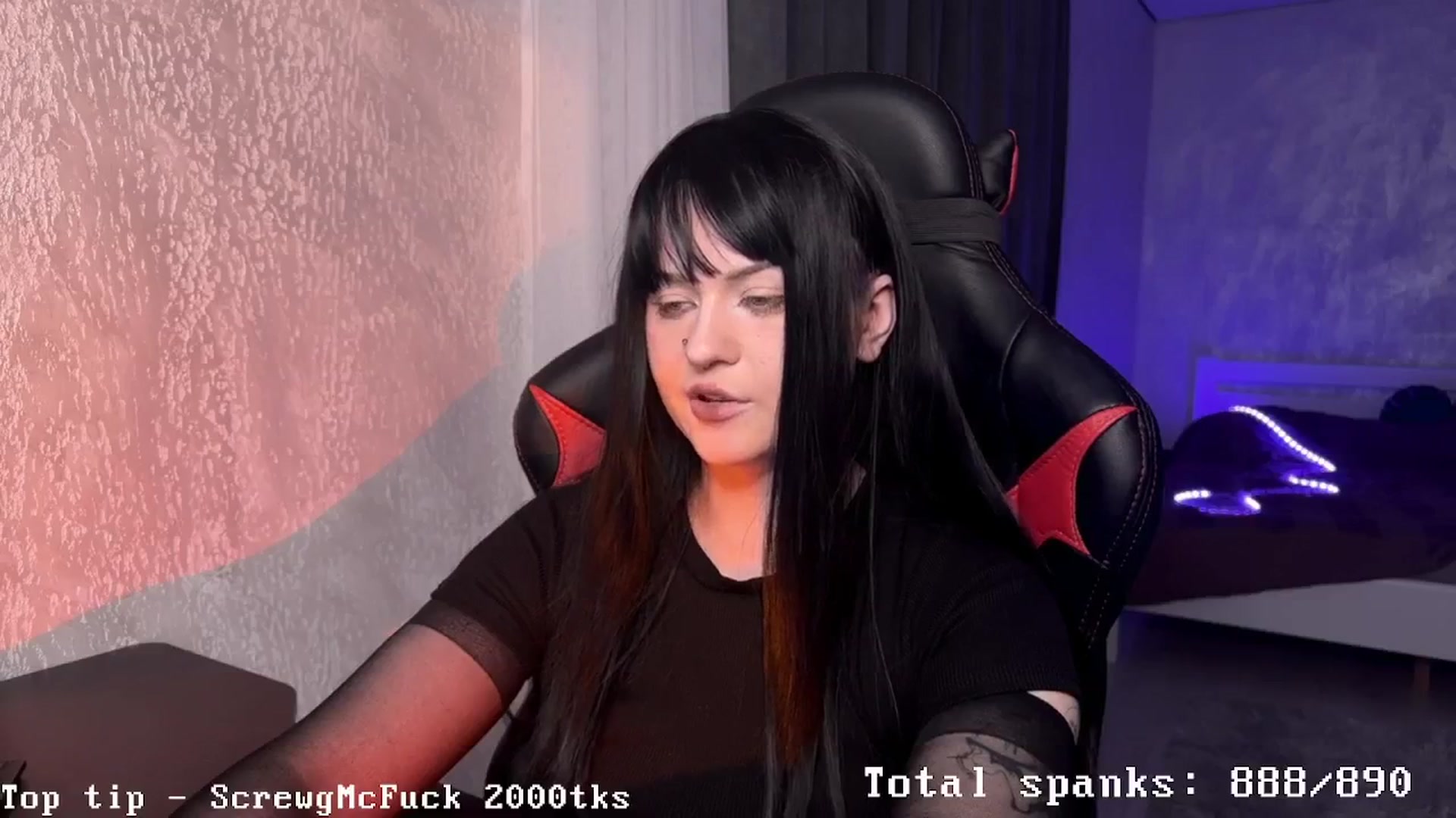 Gallery image thumbnail from AuthorityPass's myfreecams stream on, 12/19/2024, 02:00 image 11 of 20