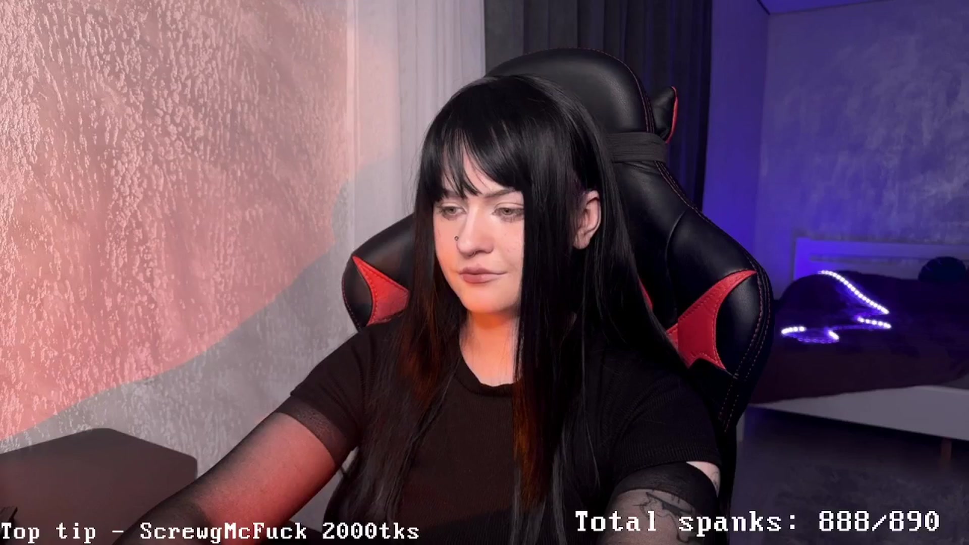 Gallery image thumbnail from AuthorityPass's myfreecams stream on, 12/19/2024, 02:00 image 12 of 20