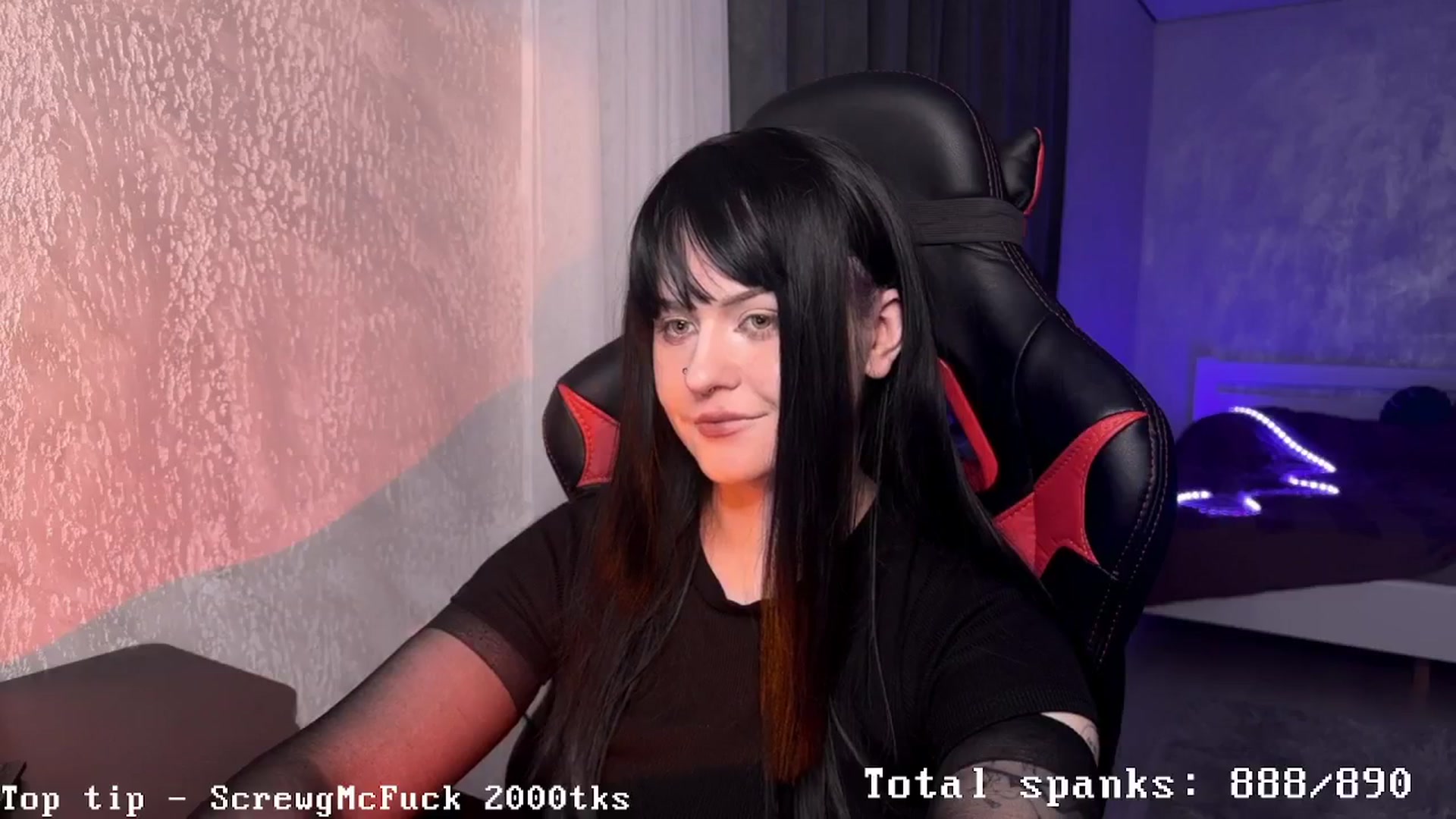 Gallery image thumbnail from AuthorityPass's myfreecams stream on, 12/19/2024, 02:00 image 17 of 20
