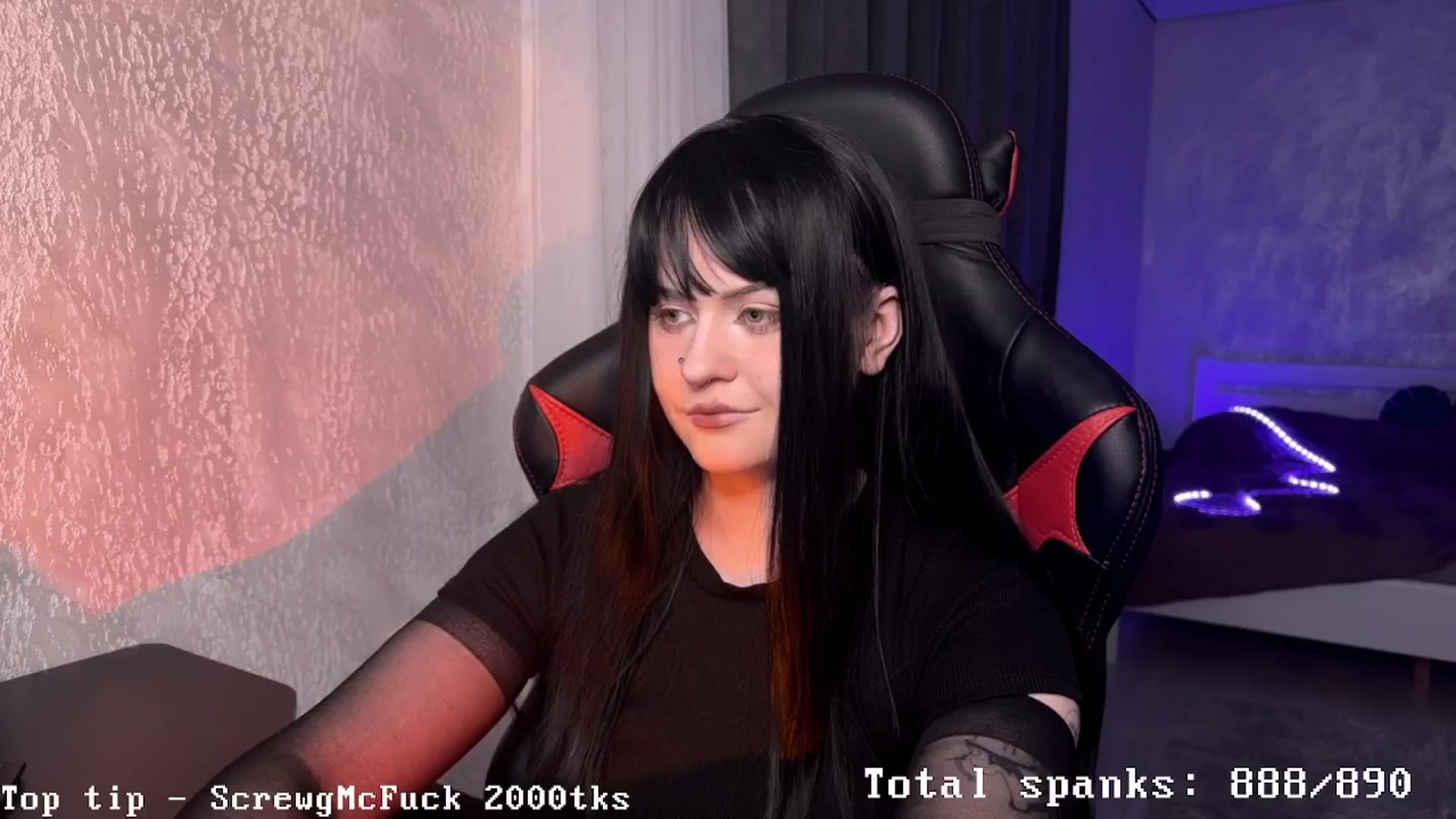 Gallery image thumbnail from AuthorityPass's myfreecams stream on, 12/19/2024, 02:00 image 13 of 20