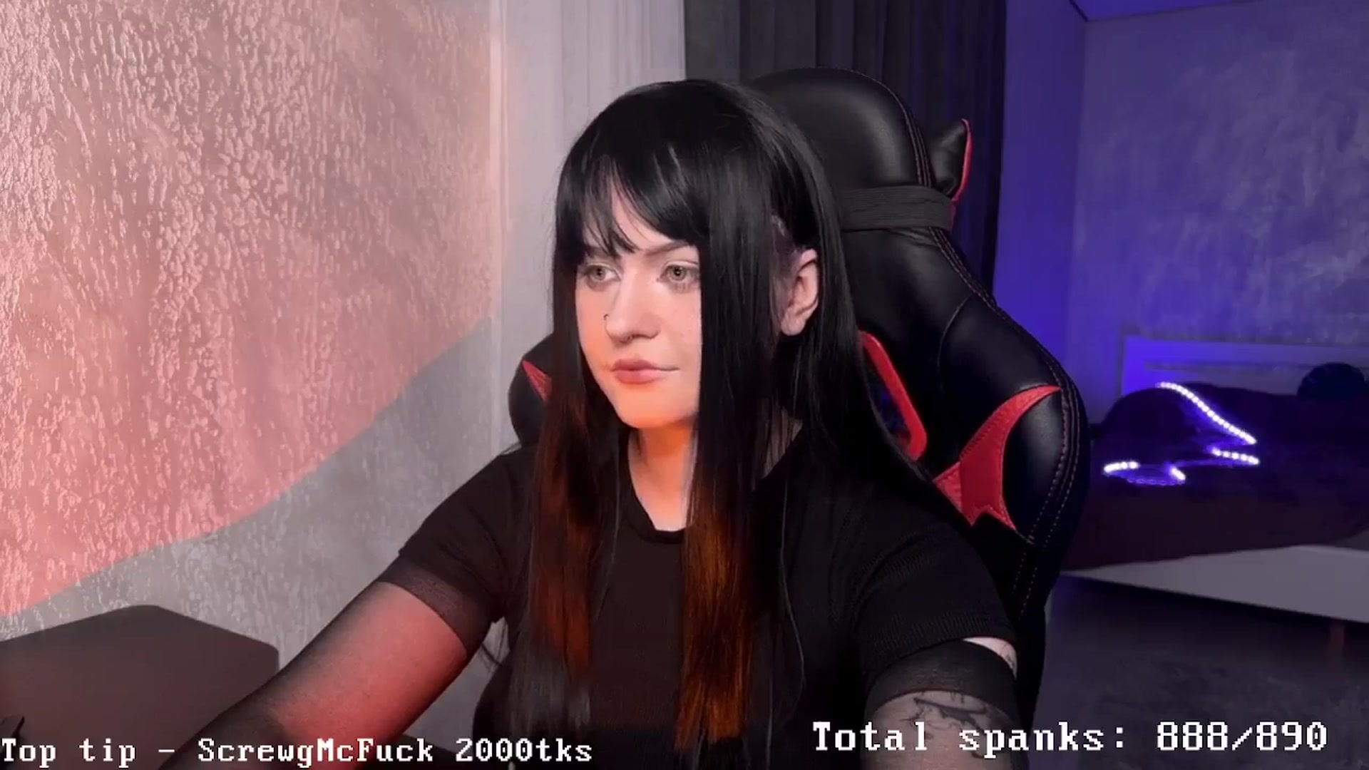 Gallery image thumbnail from AuthorityPass's myfreecams stream on, 12/19/2024, 02:00 image 19 of 20