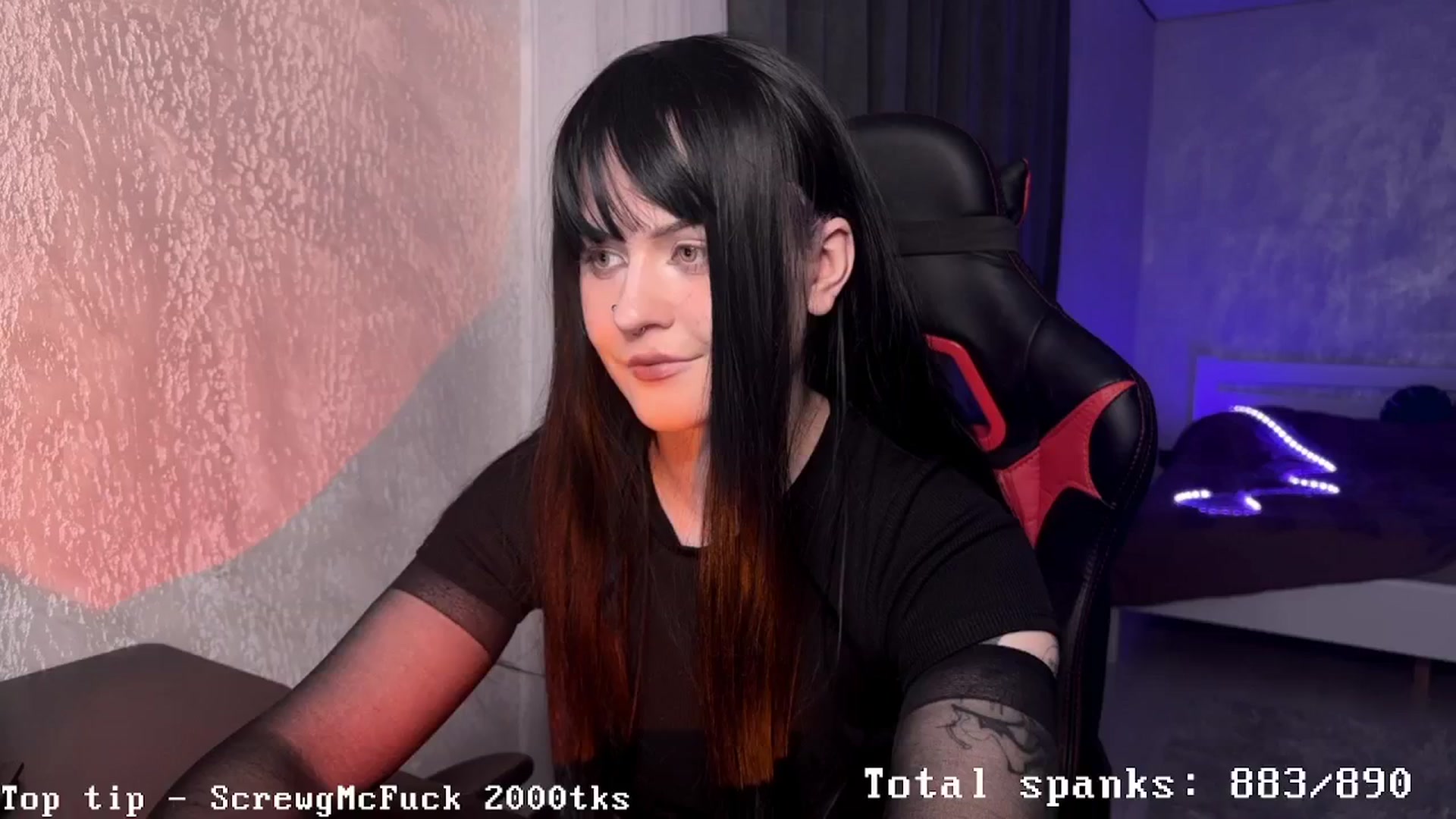 Gallery image thumbnail from AuthorityPass's myfreecams stream on, 12/19/2024, 02:00 image 1 of 20