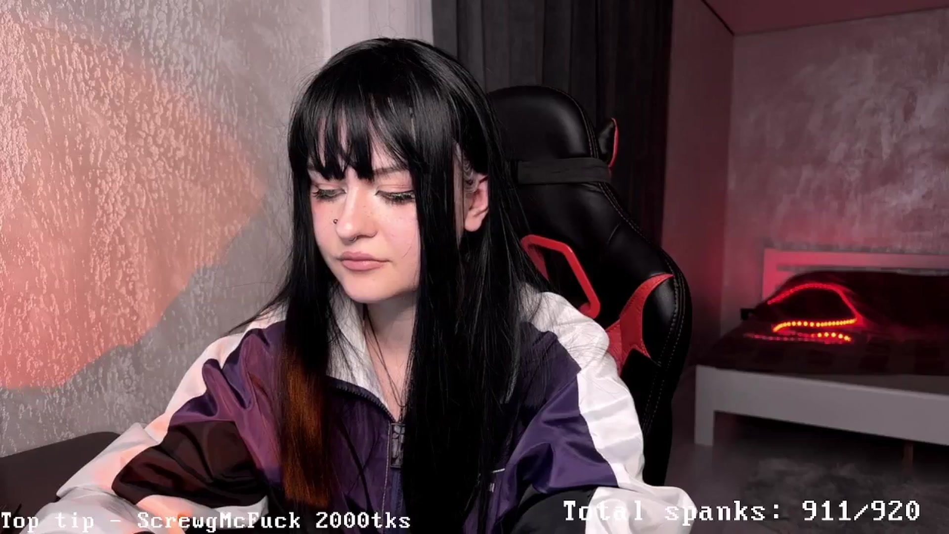 Gallery image thumbnail from AuthorityPass's myfreecams stream on, 12/30/2024, 24:33 image 16 of 20